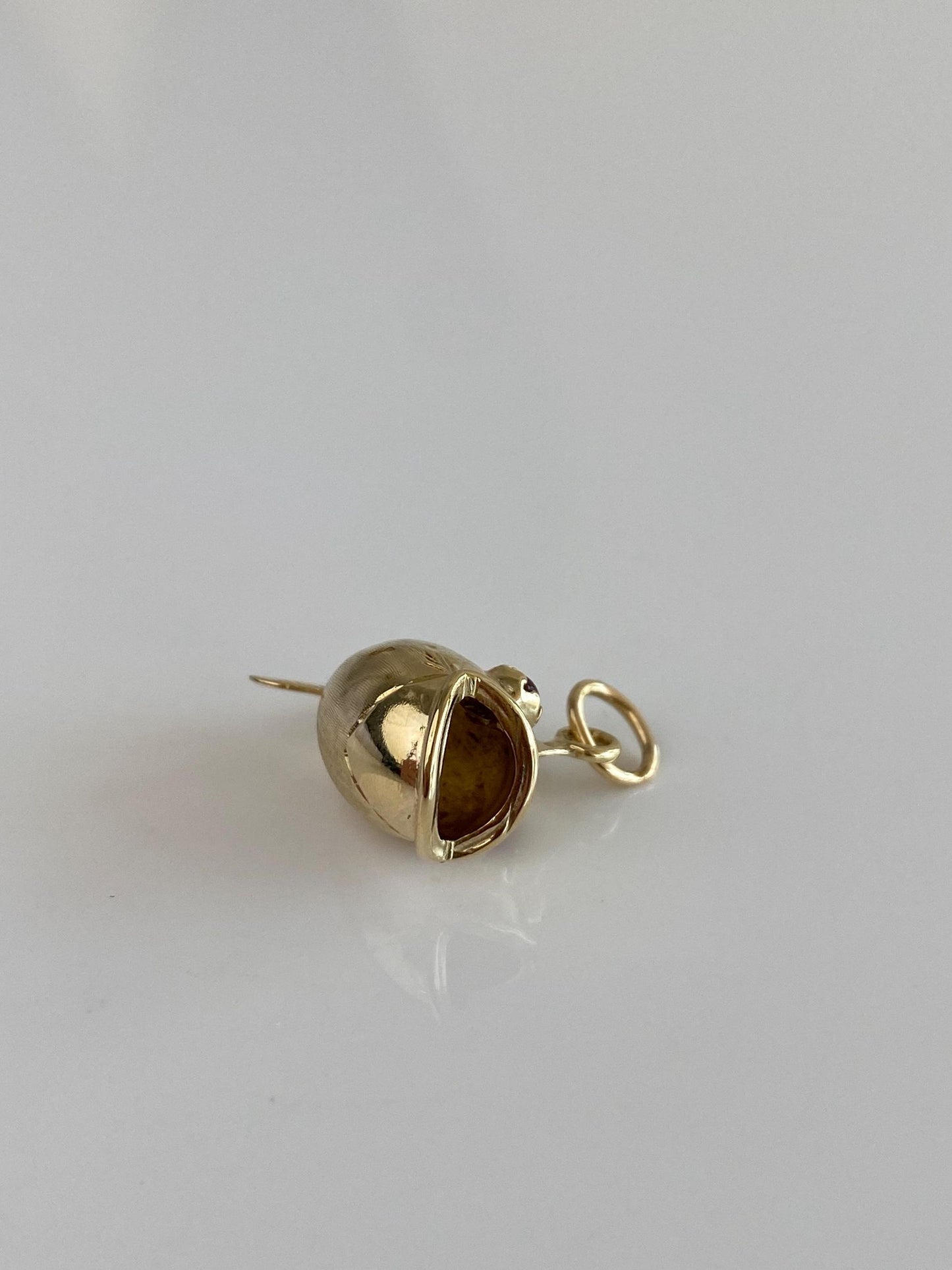 Vintage Solid 14k Yellow Gold Carnelian Eyes Open Mouth Fish Charm