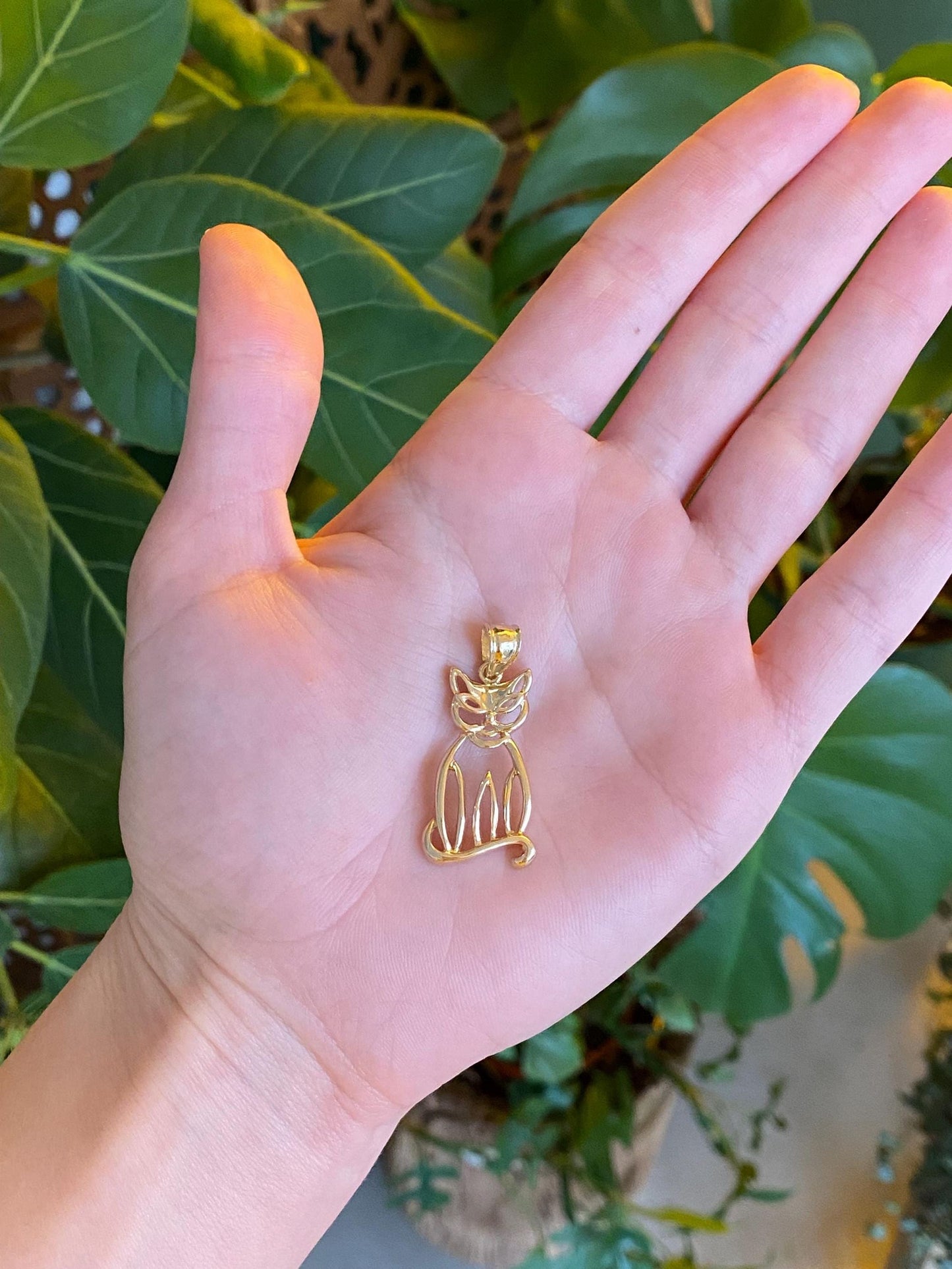 Vintage Solid 14k Yellow Gold Cat Charm