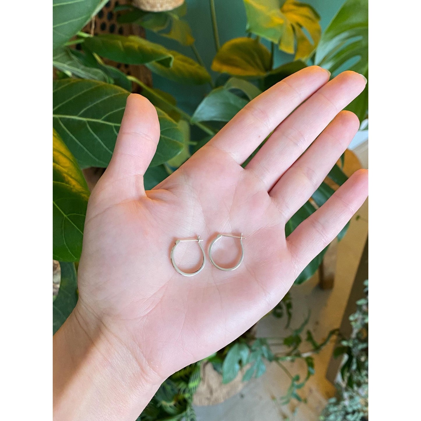 Vintage Solid 10k White Gold Clear Sapphire Hoop Earrings