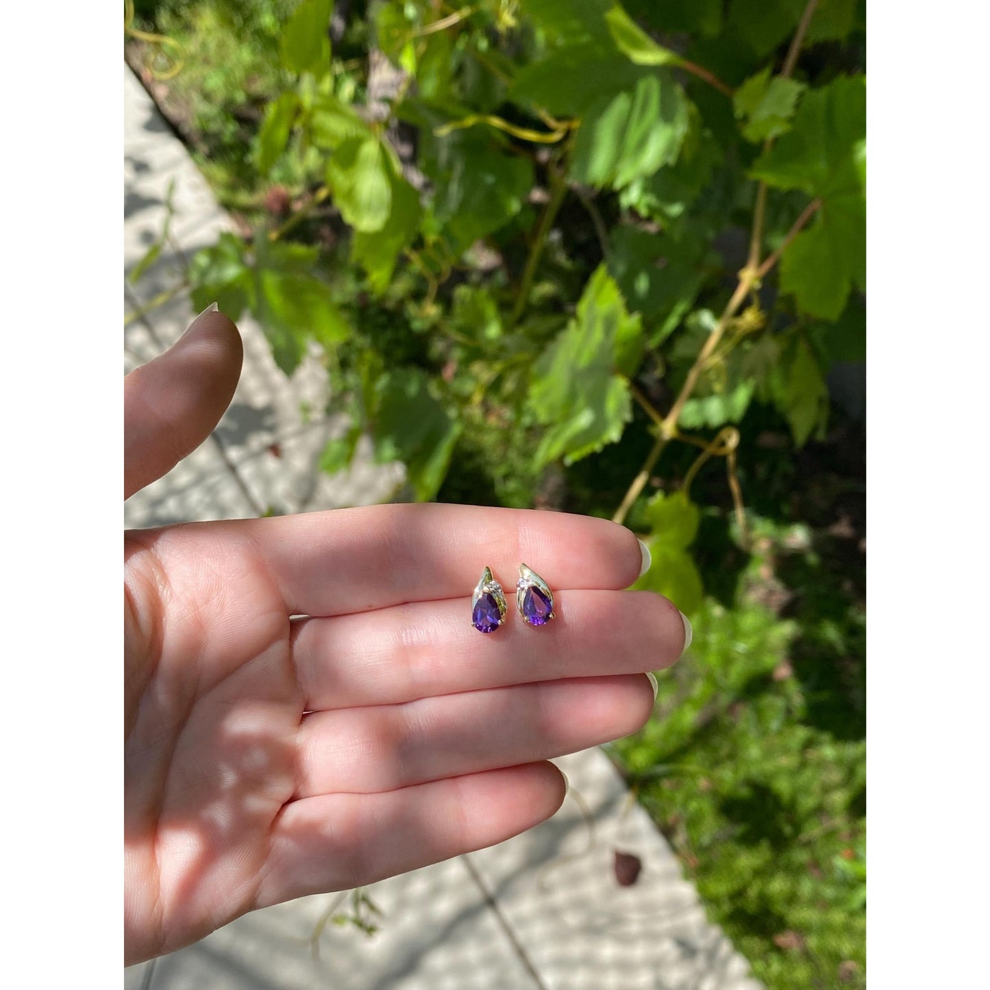 Vintage Solid 10k Yellow Gold Diamond Amethyst Stud Earrings