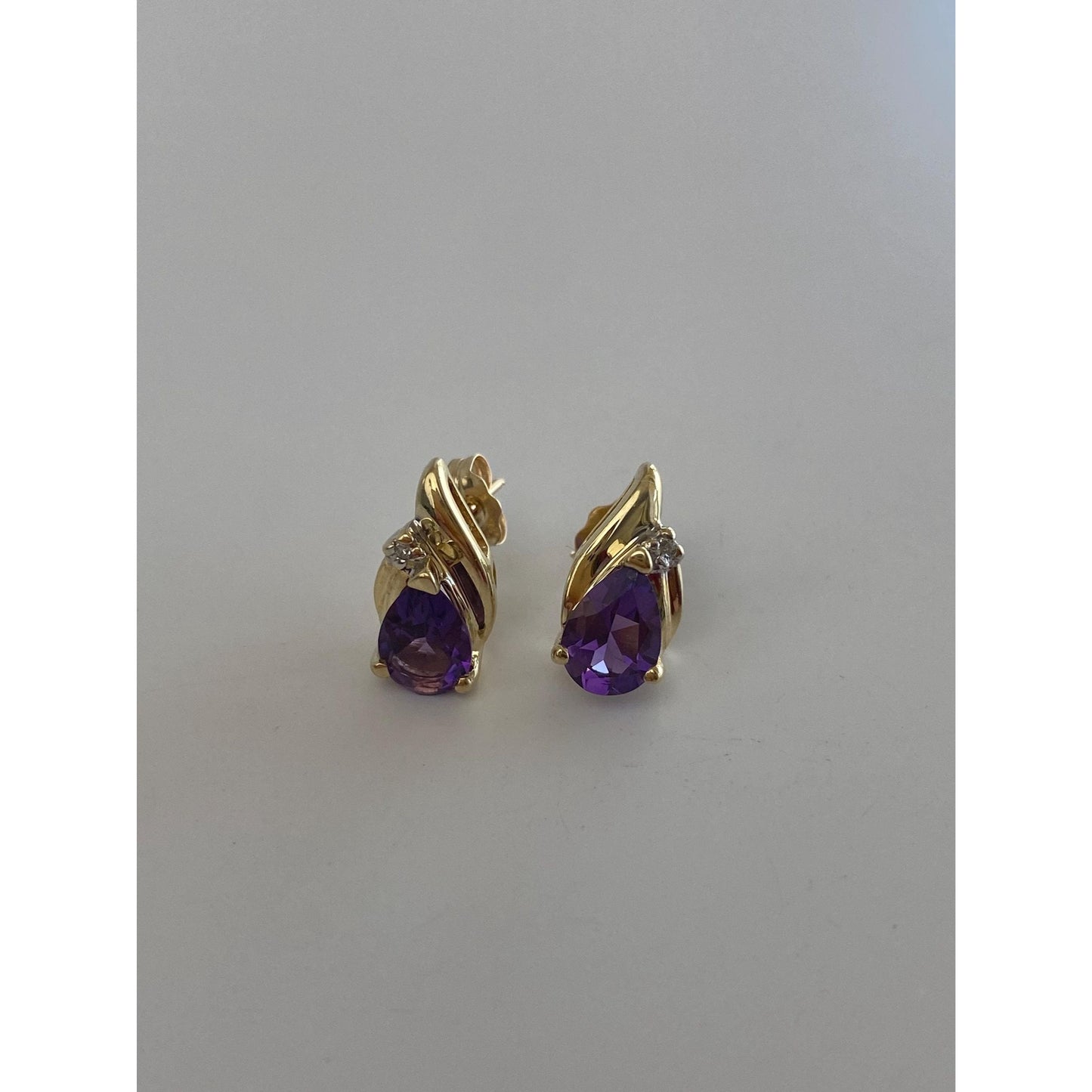 Vintage Solid 10k Yellow Gold Diamond Amethyst Stud Earrings