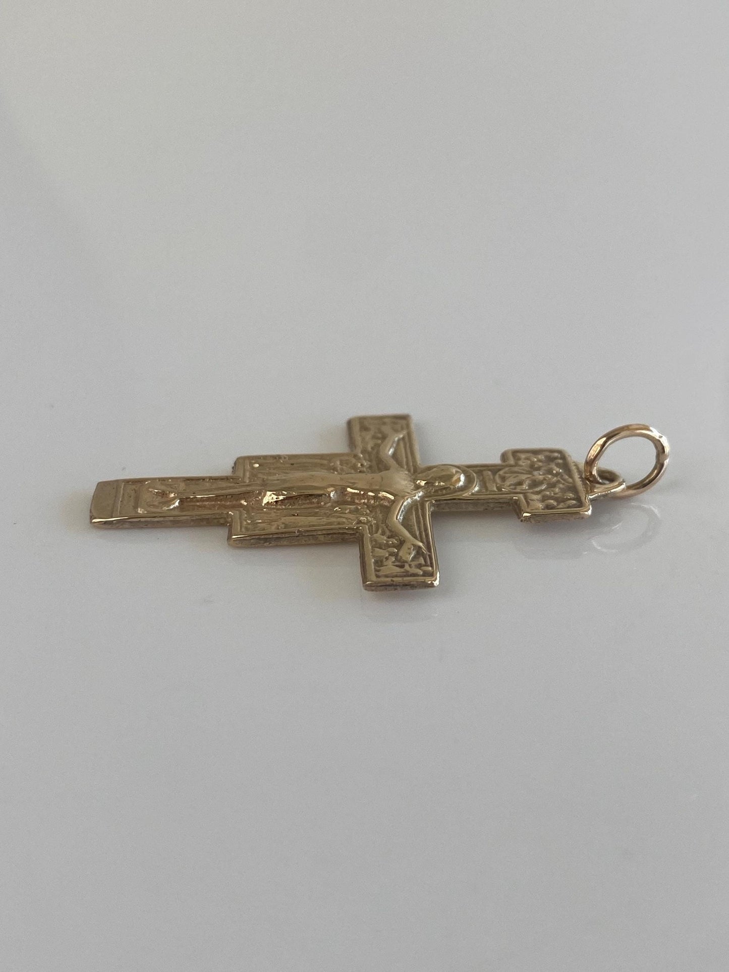 Vintage Solid 12k Yellow Gold Crucifix Cross Charm
