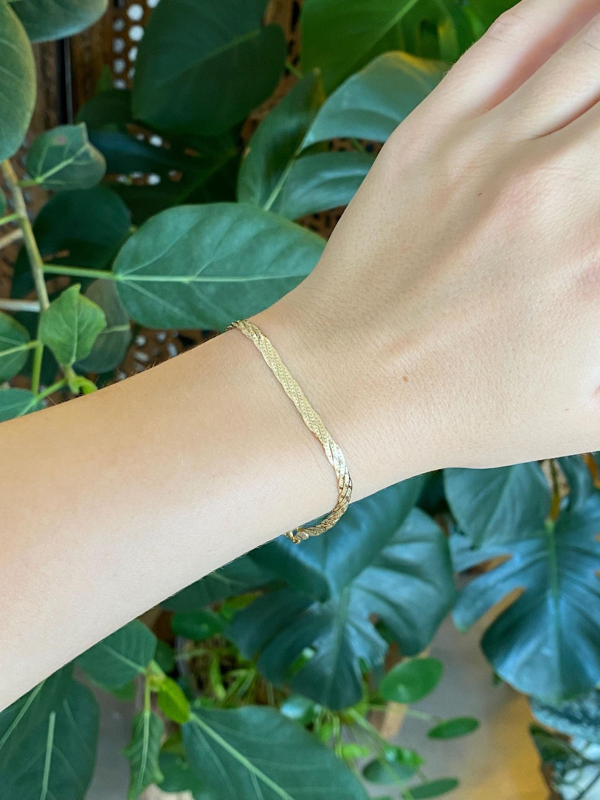 Vintage Solid 14k Yellow Gold Braided Herringbone Chain Bracelet - 7 inches