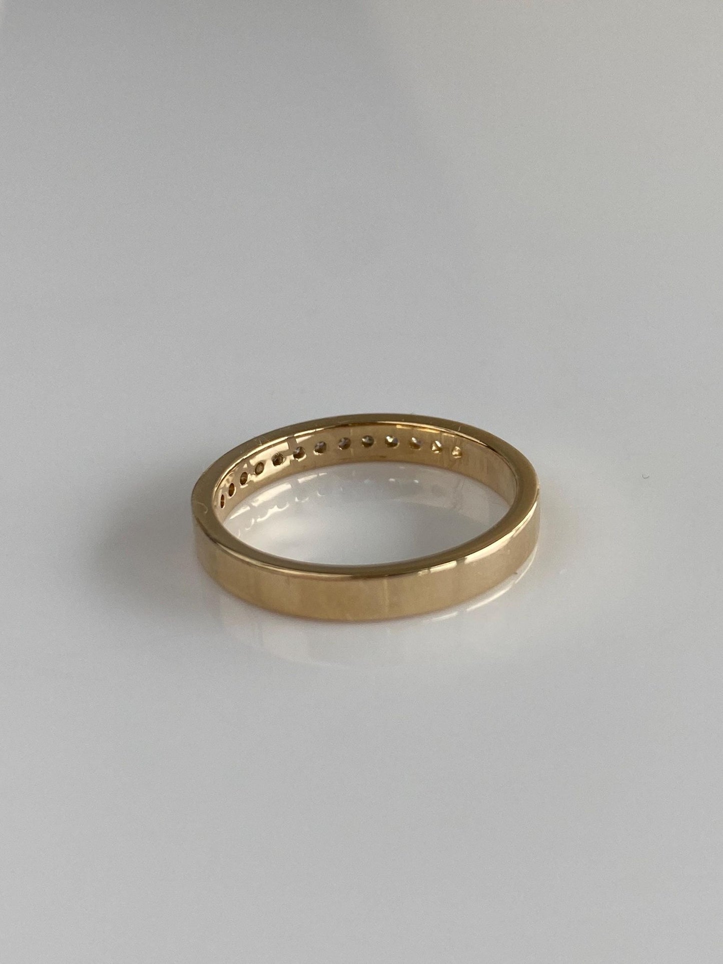 Vintage Solid 14k Yellow Gold Diamond Ring Band - Size 6.75