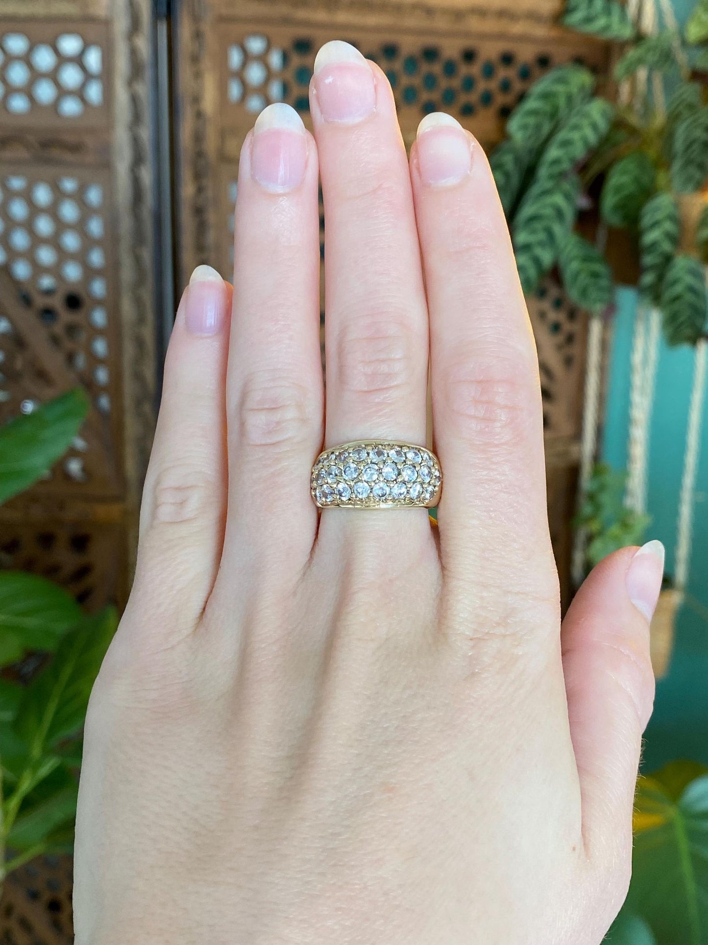 Vintage Solid 9k Yellow Gold Cubic Zirconia Ring Band - Size 7.25