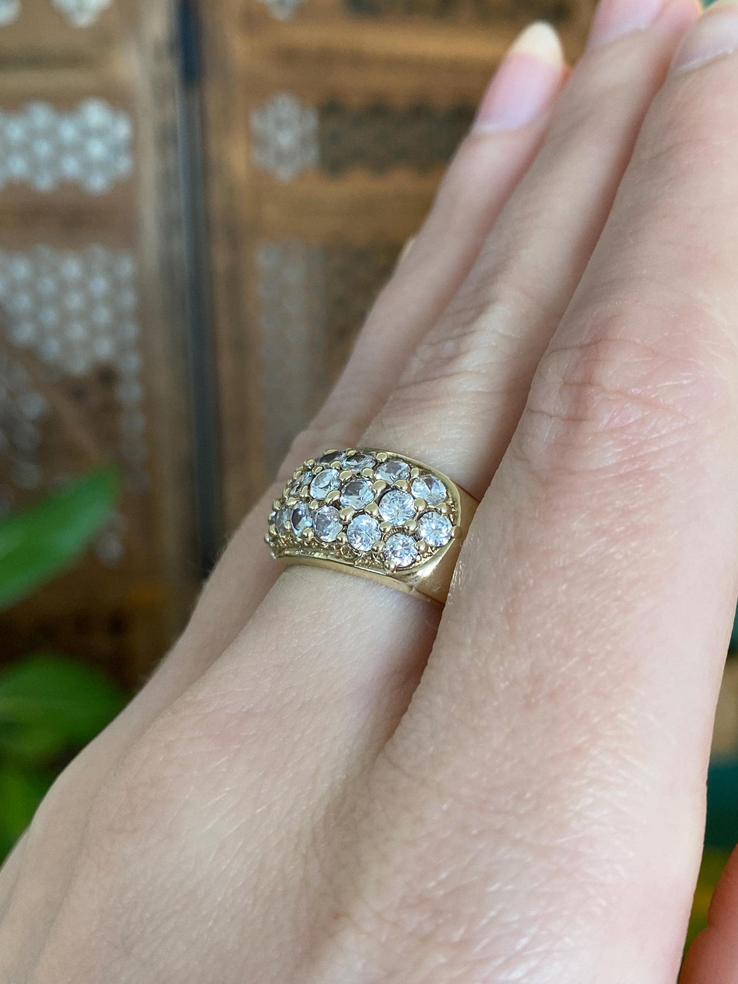 Vintage Solid 9k Yellow Gold Cubic Zirconia Ring Band - Size 7.25