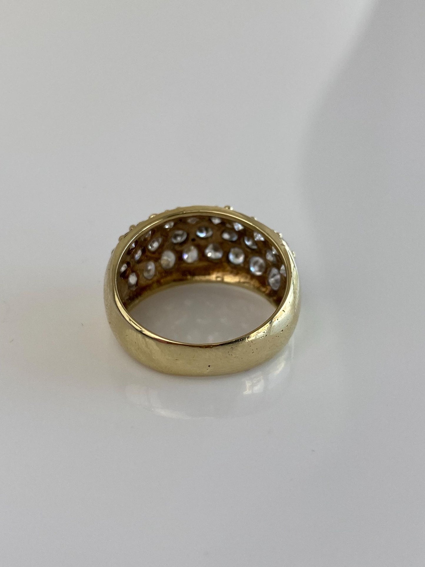 Vintage Solid 9k Yellow Gold Cubic Zirconia Ring Band - Size 7.25