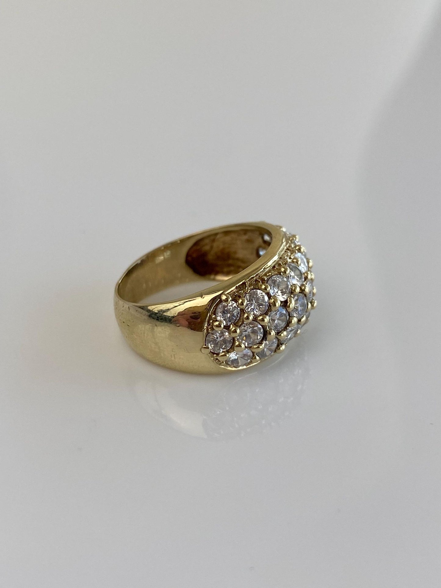 Vintage Solid 9k Yellow Gold Cubic Zirconia Ring Band - Size 7.25
