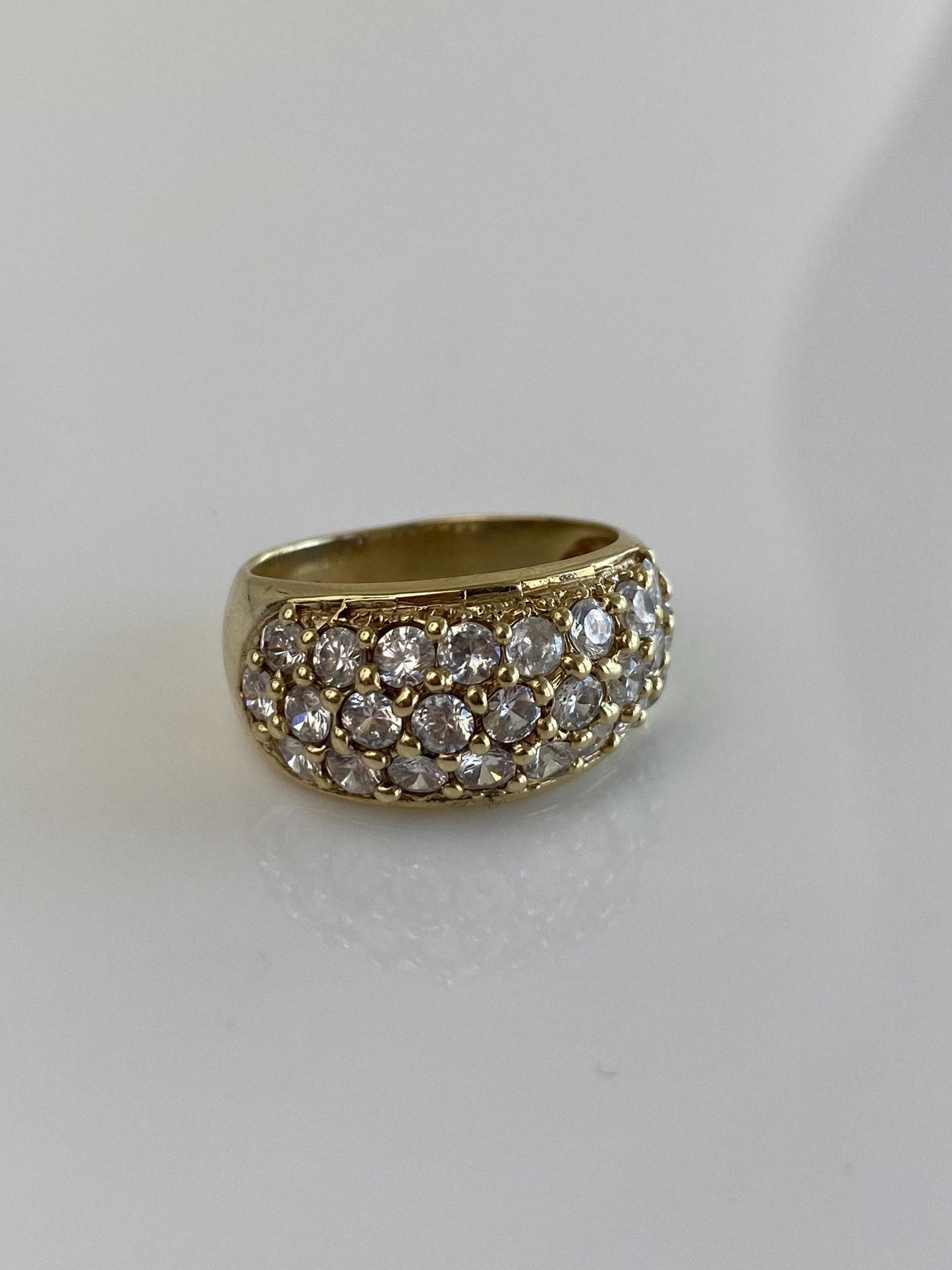 Vintage Solid 9k Yellow Gold Cubic Zirconia Ring Band - Size 7.25
