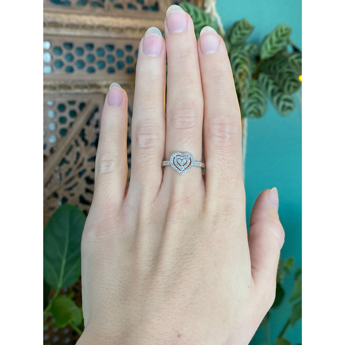 Vintage Solid 10k White Gold Diamond Heart Ring - Size 6.75