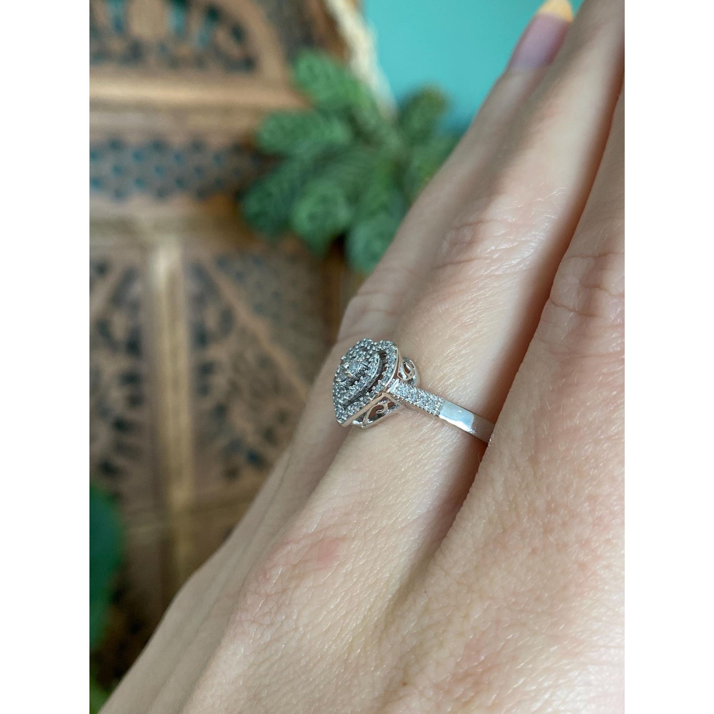 Vintage Solid 10k White Gold Diamond Heart Ring - Size 6.75