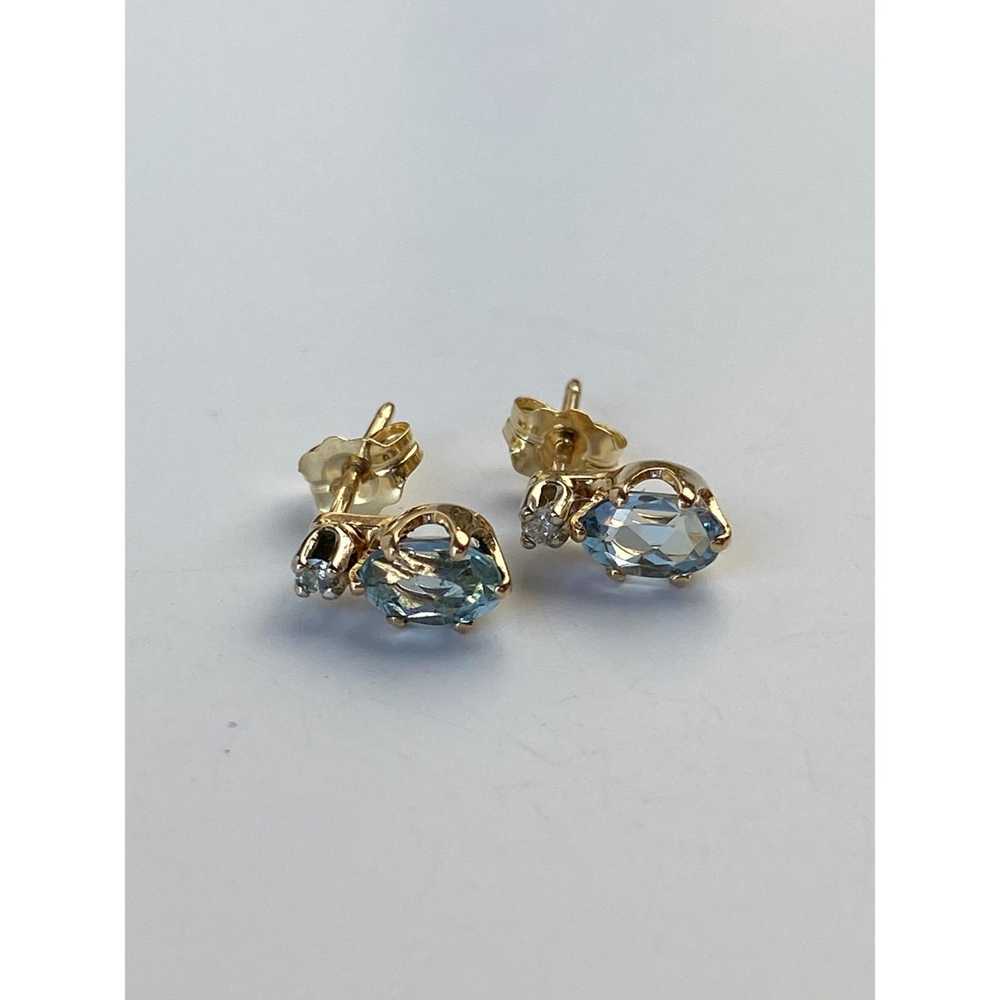 Vintage Solid 14k Yellow Gold Light Blue Quartz & Clear Sapphire Stud Earrings