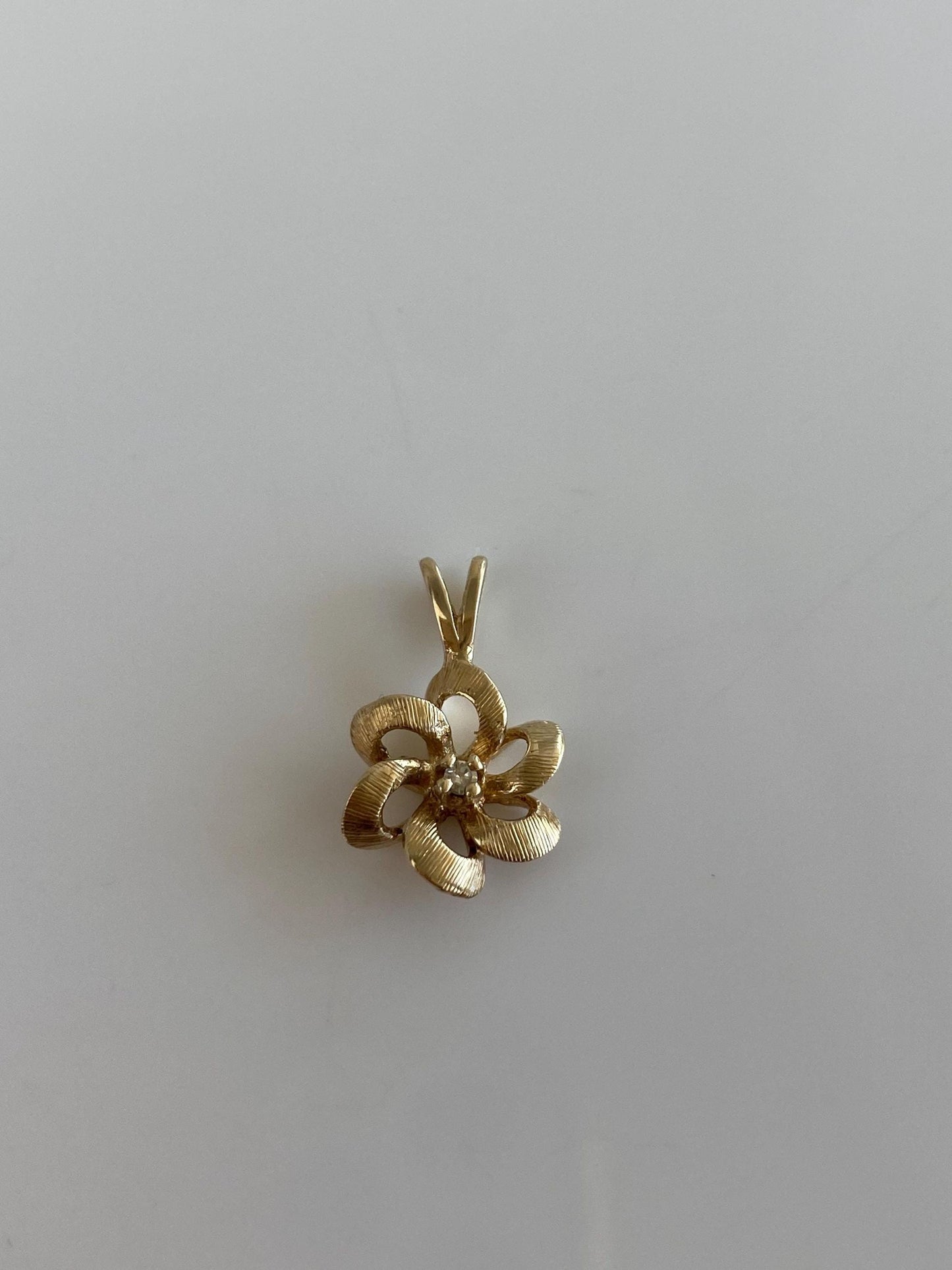 Vintage Solid 14k Yellow Gold Diamond Flower Charm