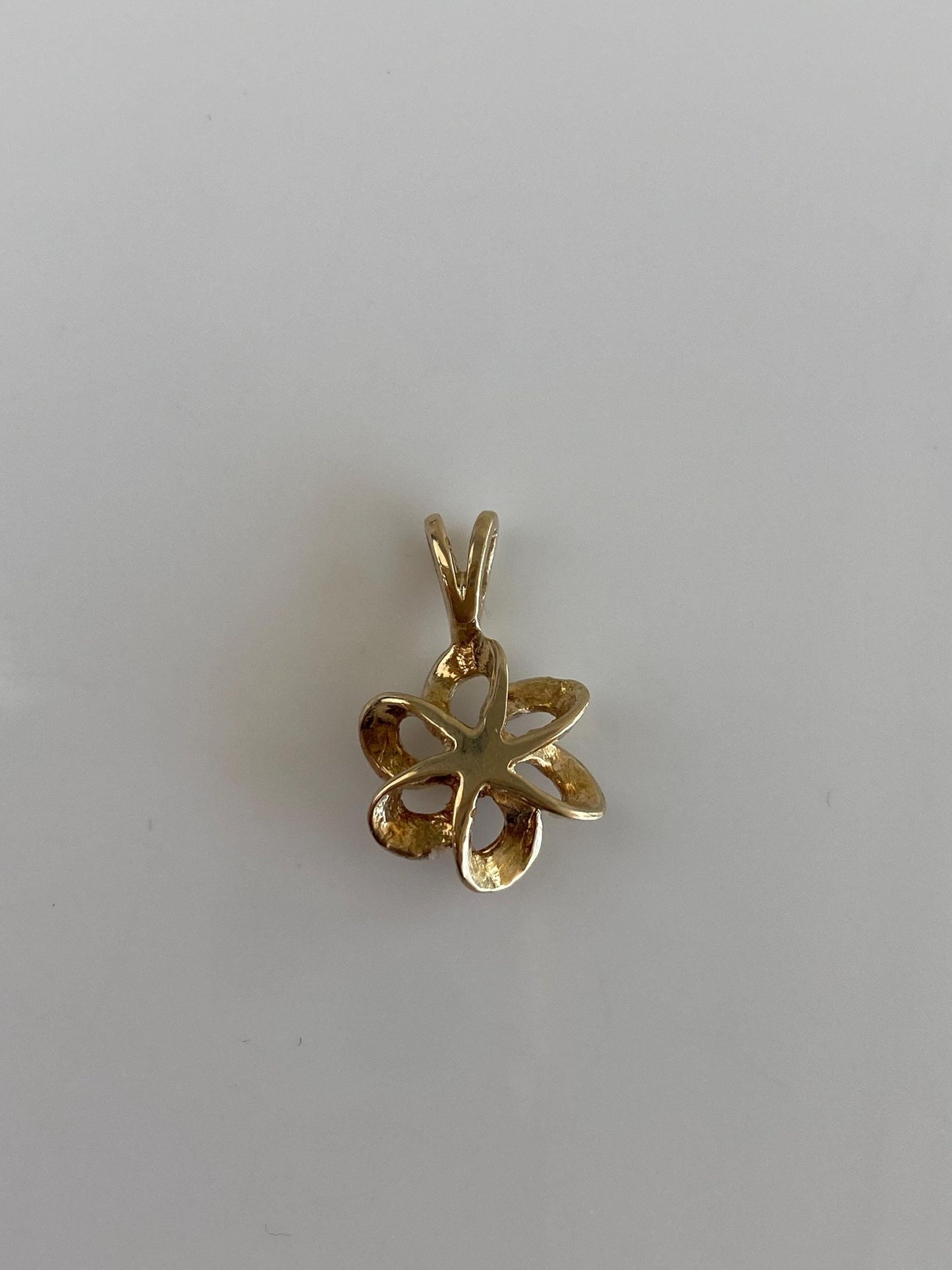 Vintage Solid 14k Yellow Gold Diamond Flower Charm