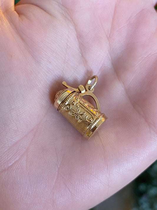 Vintage 14k Yellow Gold Articulated Floral Beer Stein Charm