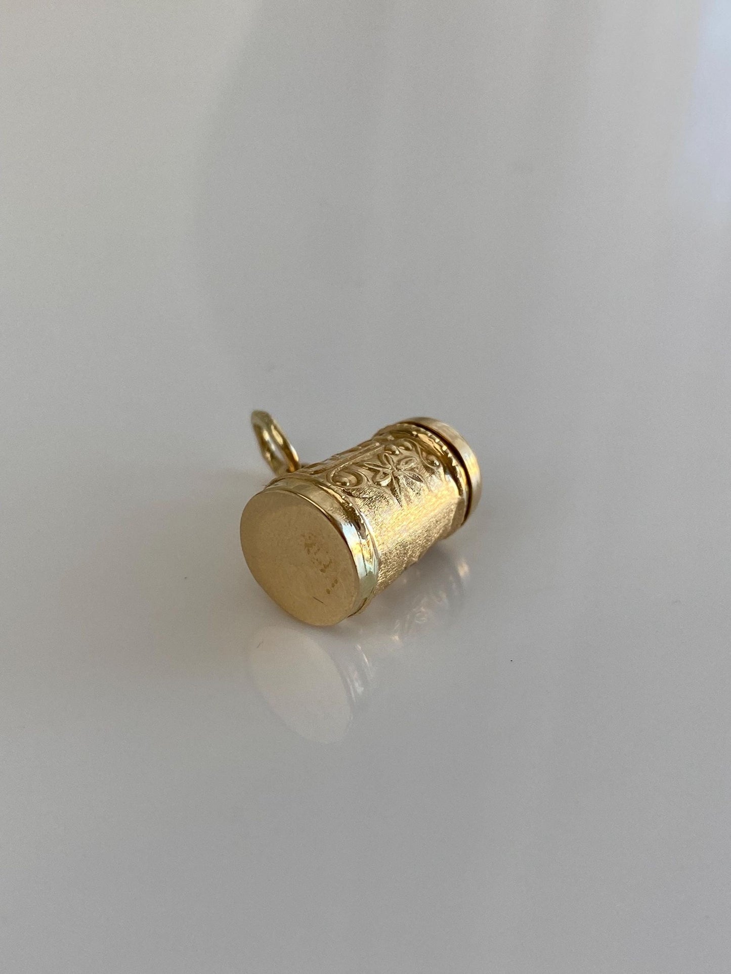 Vintage 14k Yellow Gold Articulated Floral Beer Stein Charm