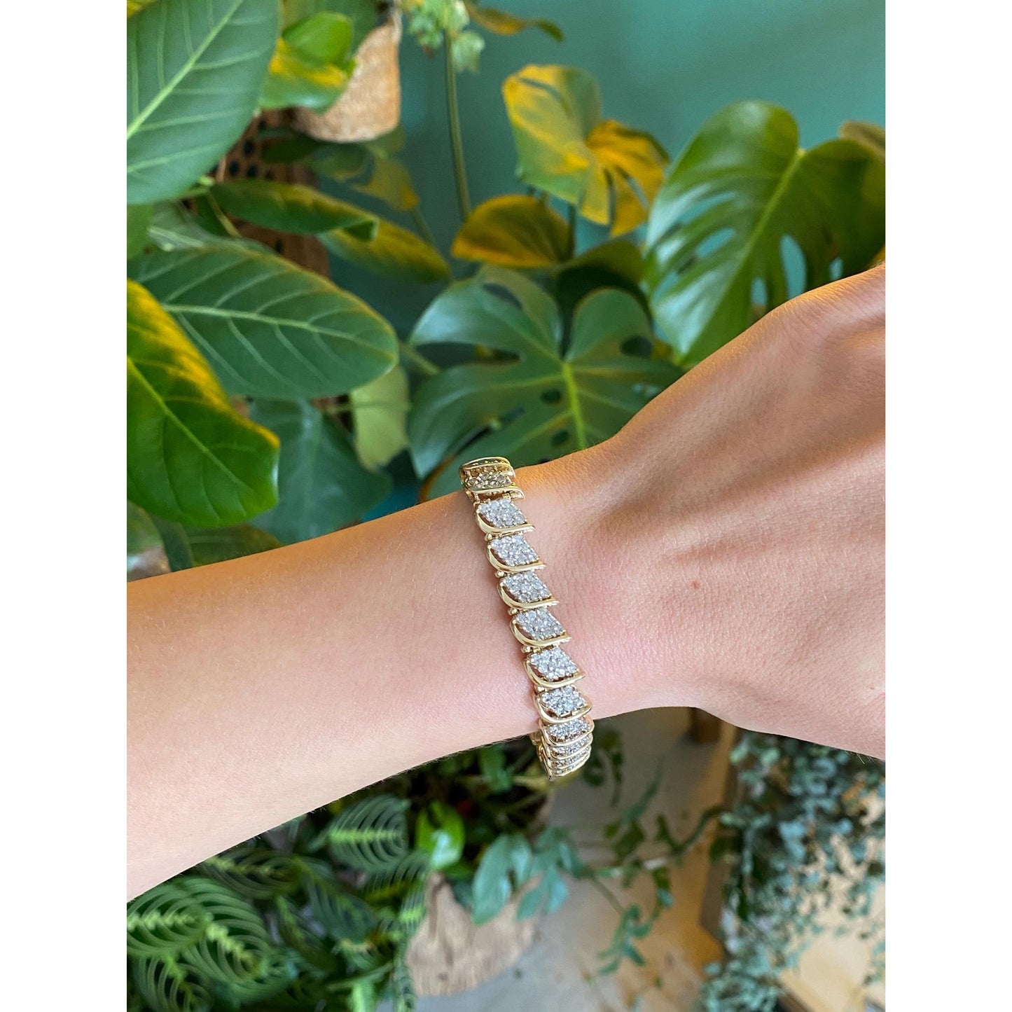 Vintage Solid 10k Yellow Gold Diamond Cluster Tennis Bracelet - 7.5 inches