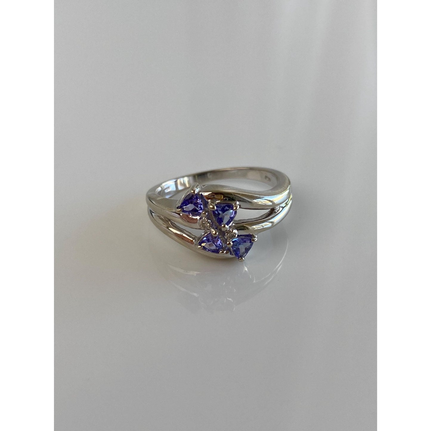 Solid 14k White Gold Diamond Tanzanite Ring - Size 7