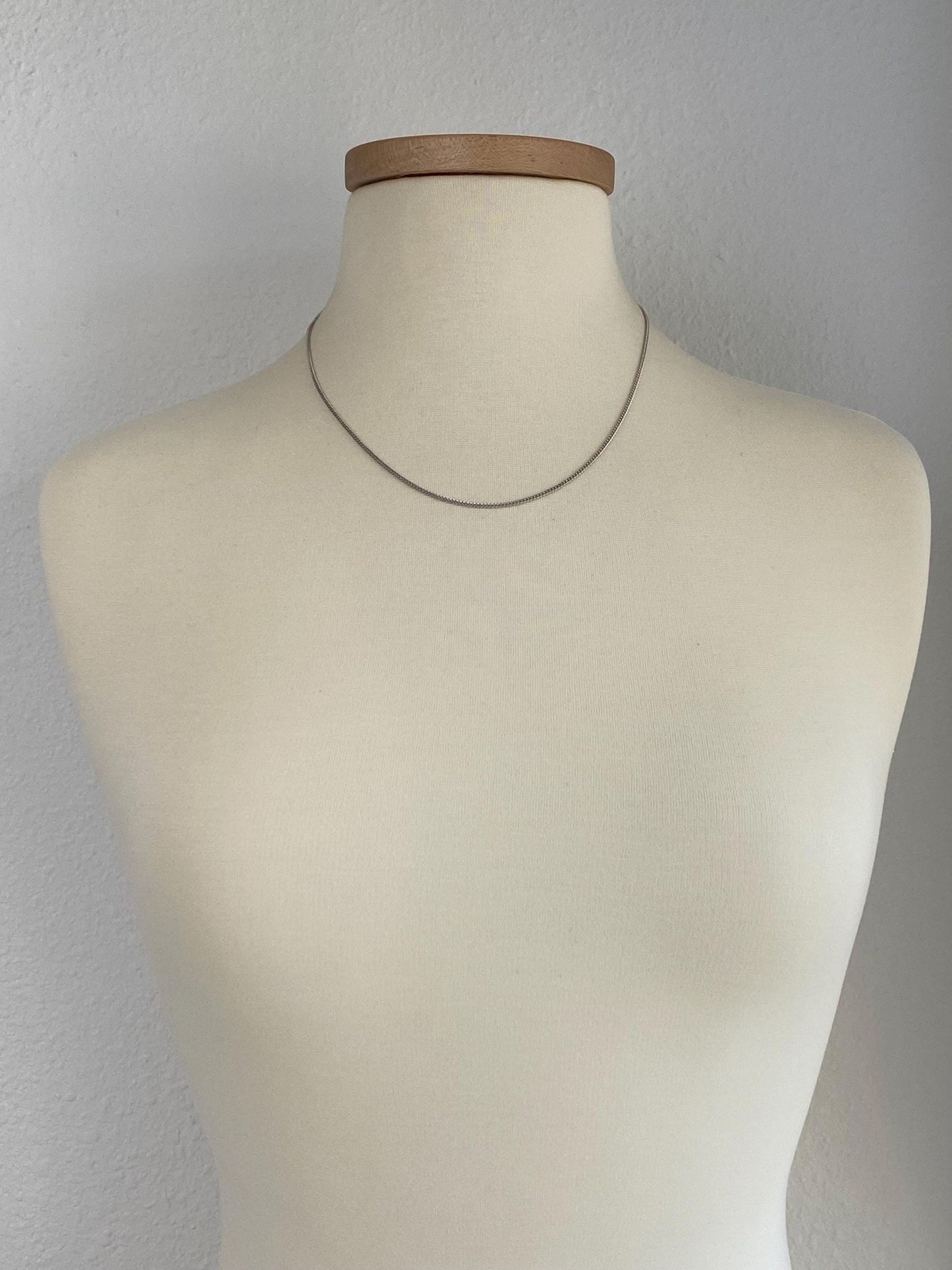 Solid 18k White Gold Curb Chain Necklace - 19.75 inches