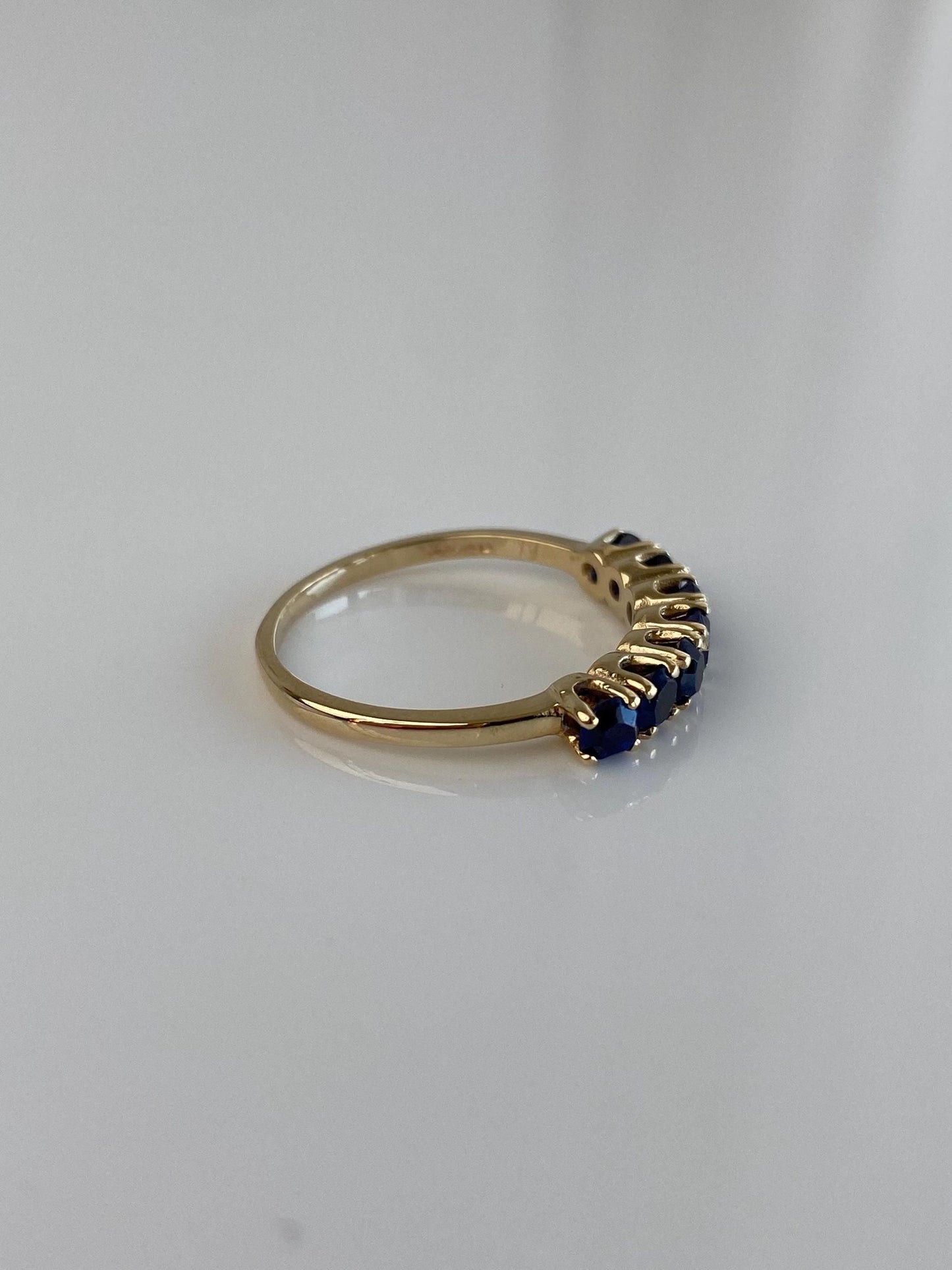 Vintage Solid 14k Yellow Gold Blue Sapphire Ring Band - Size 7.75