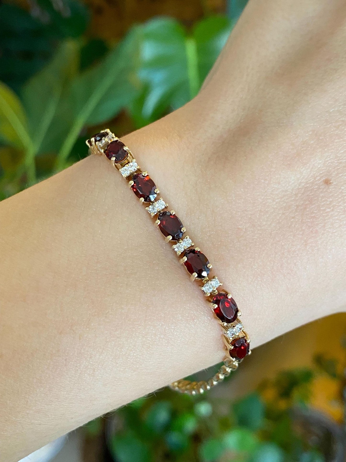 Vintage Solid 14k Yellow Gold Garnet Clear Quartz Flat Link Bracelet - 7.25 inches