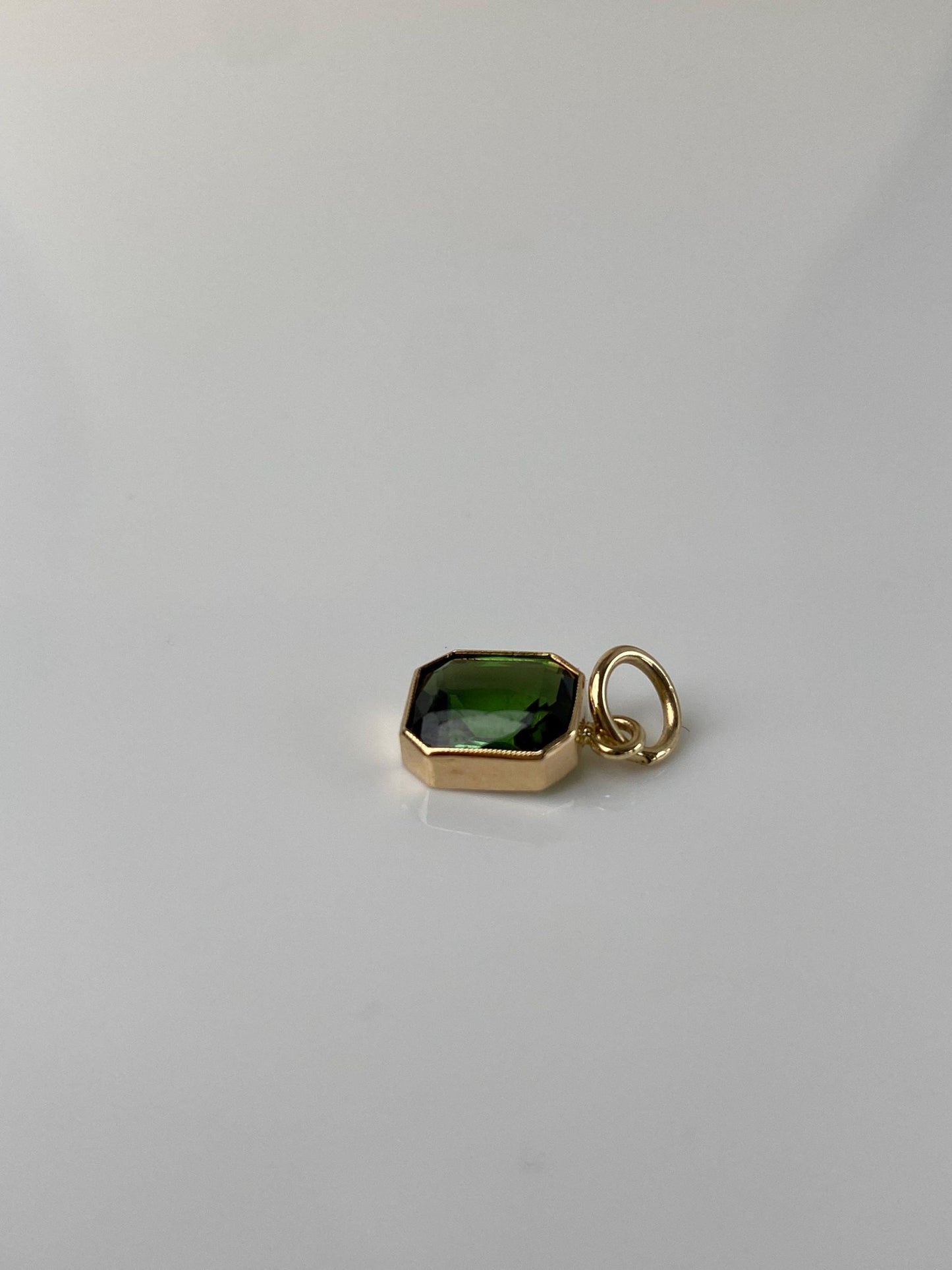 Vintage Solid 14k Yellow Gold Green Tourmaline Stick Pin Charm