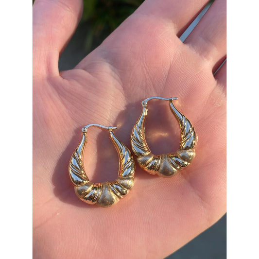 Vintage 14k Yellow Gold Scalloped Hoop Earrings
