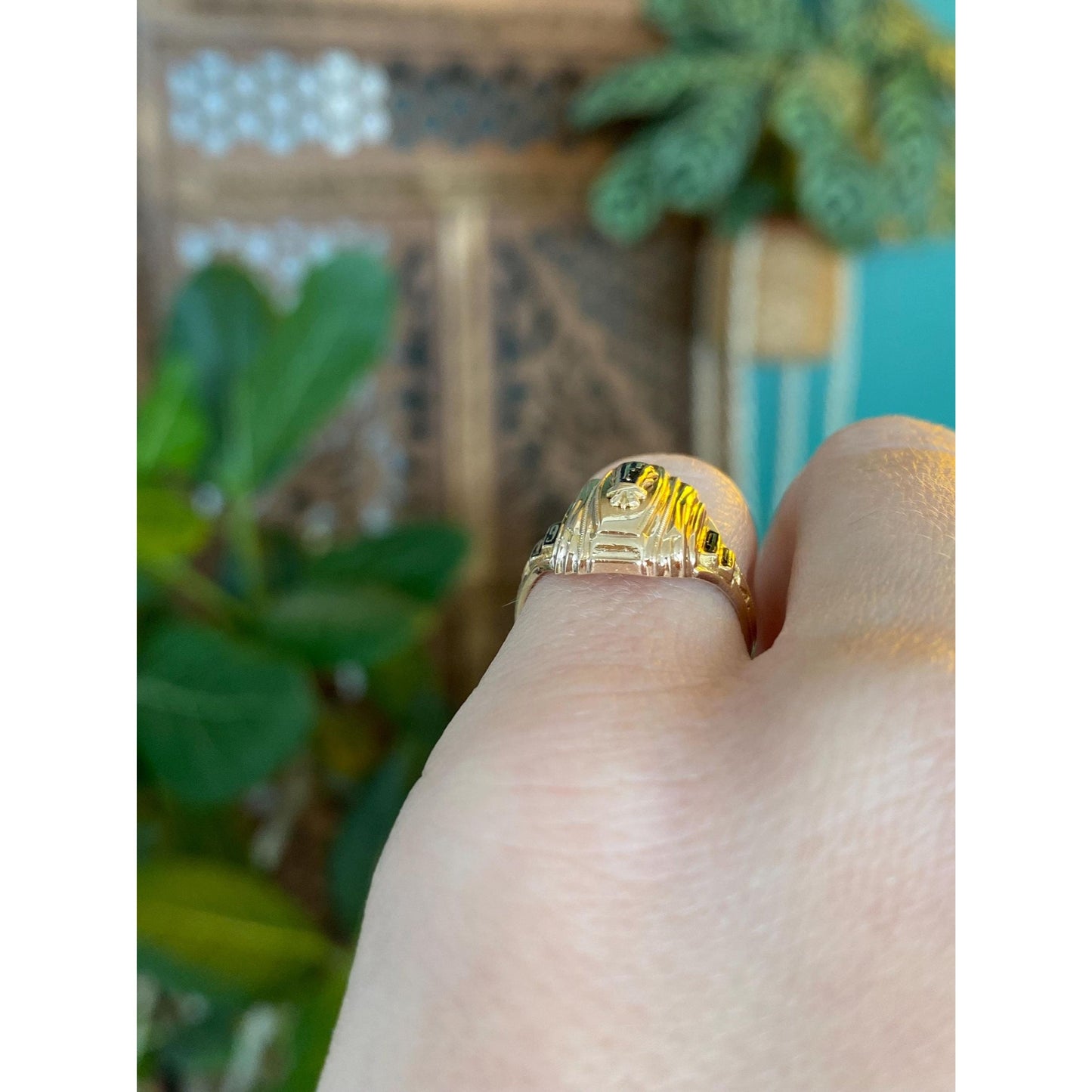 Vintage Solid 10k Yellow Gold 1944 Class Ring - Size 4.5
