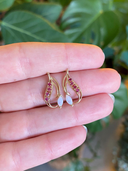 Vintage Solid 14k Yellow Gold Opal Pink Spinel Stud Earrings