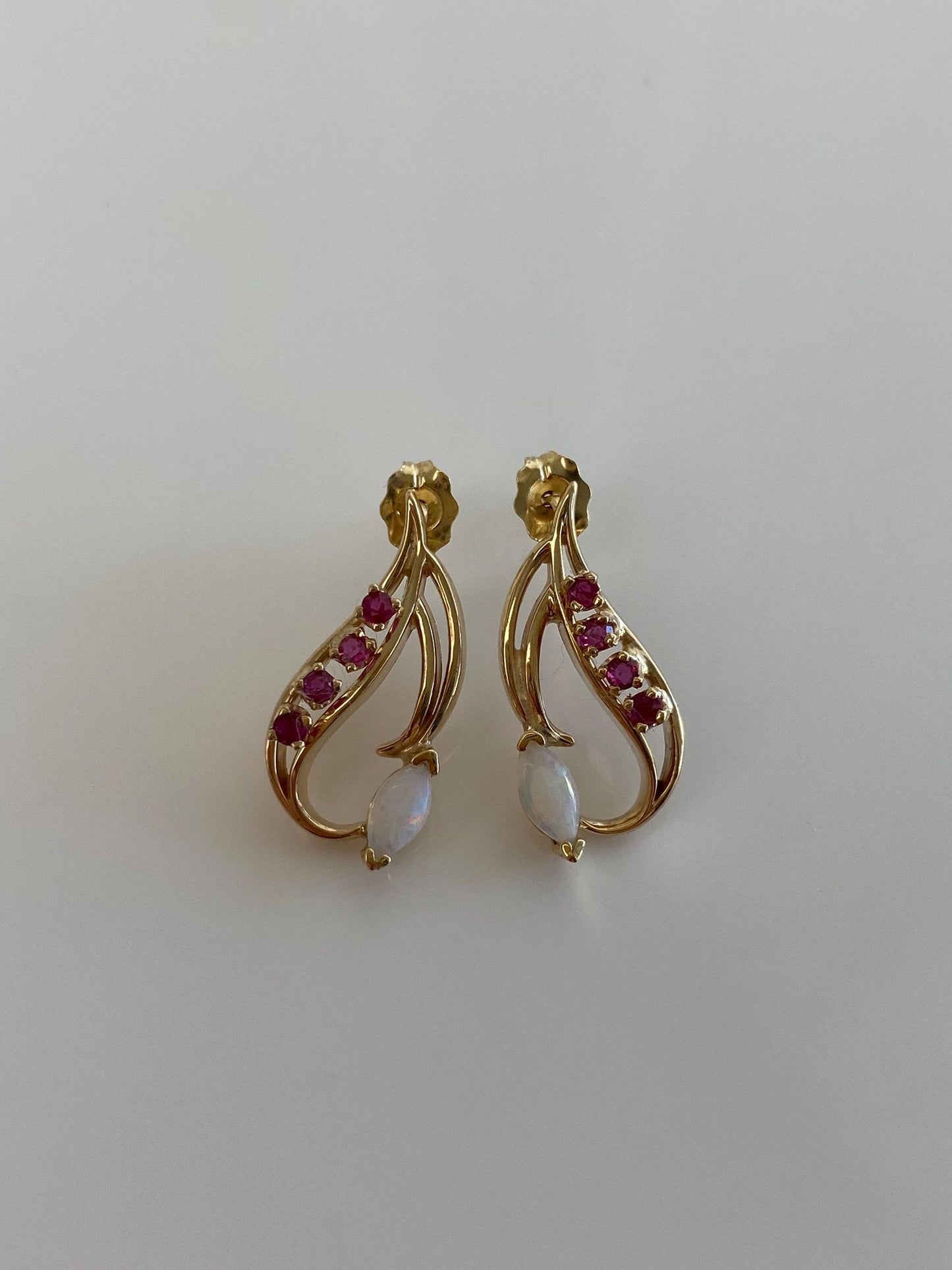 Vintage Solid 14k Yellow Gold Opal Pink Spinel Stud Earrings