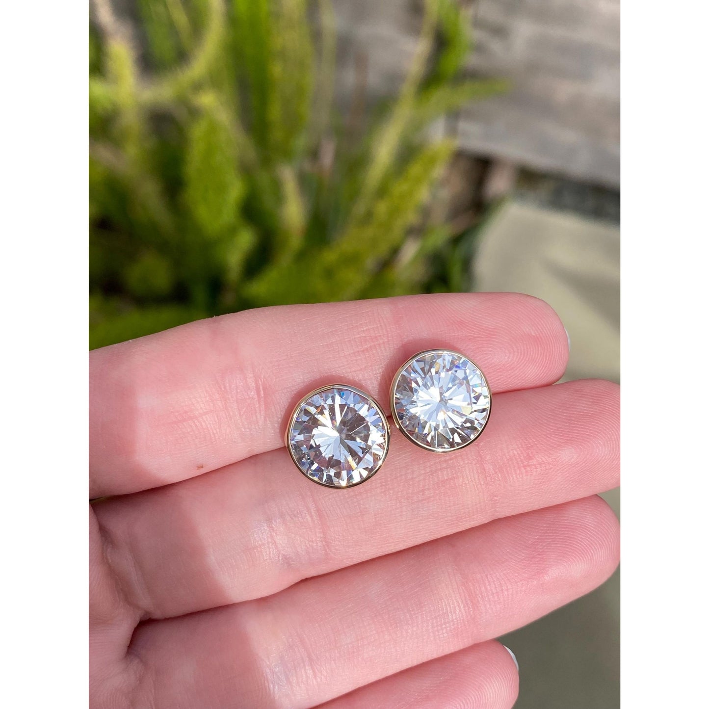 Solid 14k Yellow Gold Cubic Zirconia Stud Earrings