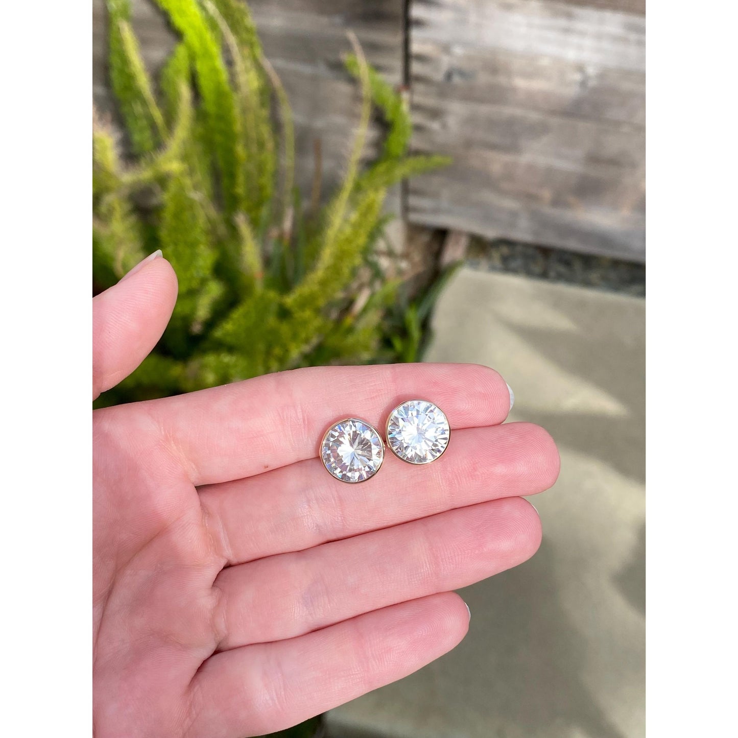 Solid 14k Yellow Gold Cubic Zirconia Stud Earrings