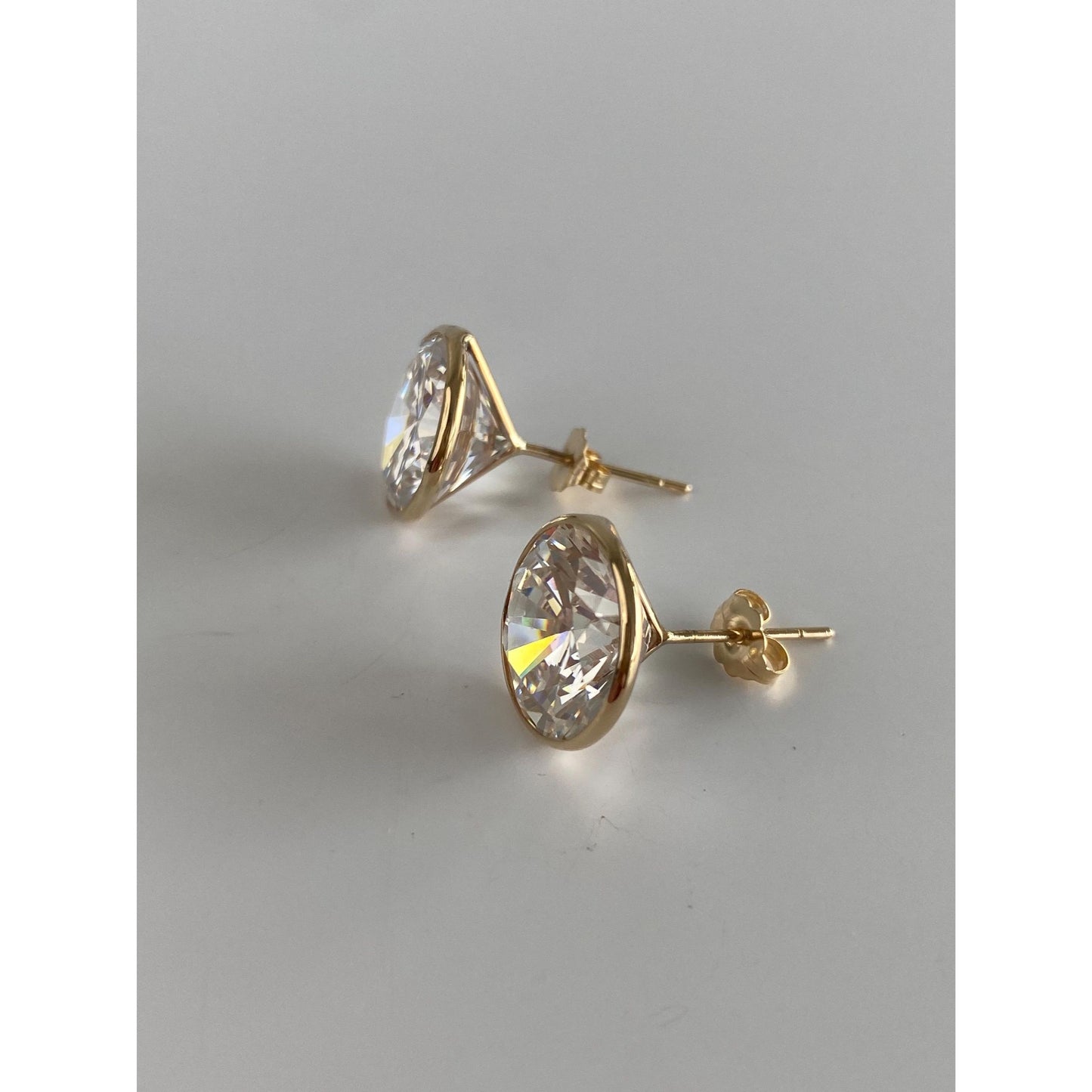 Solid 14k Yellow Gold Cubic Zirconia Stud Earrings