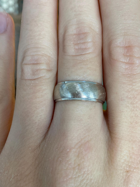 Vintage Solid 14k White Gold Crosshatch Ring Band - Size 7.25