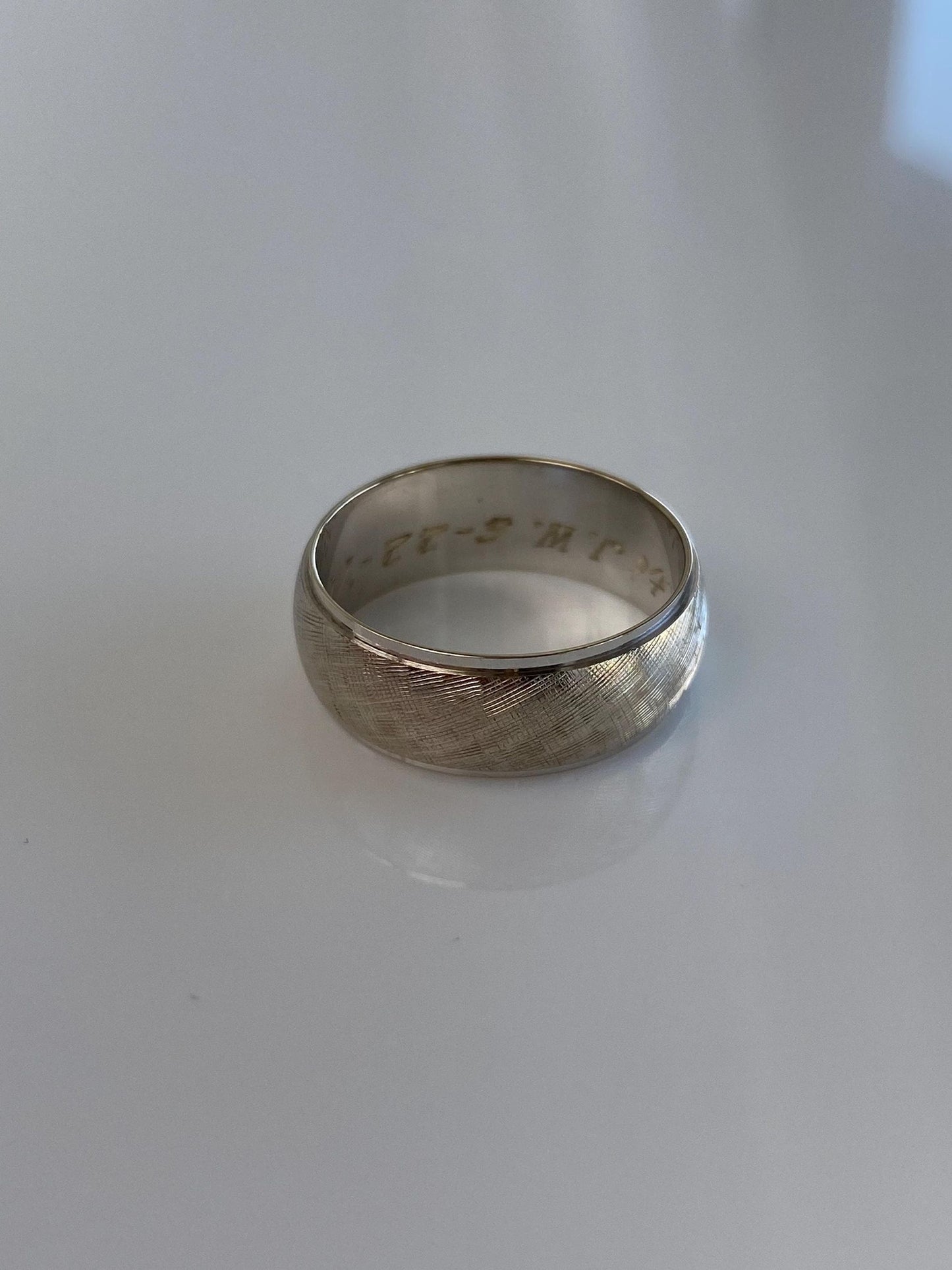 Vintage Solid 14k White Gold Crosshatch Ring Band - Size 7.25