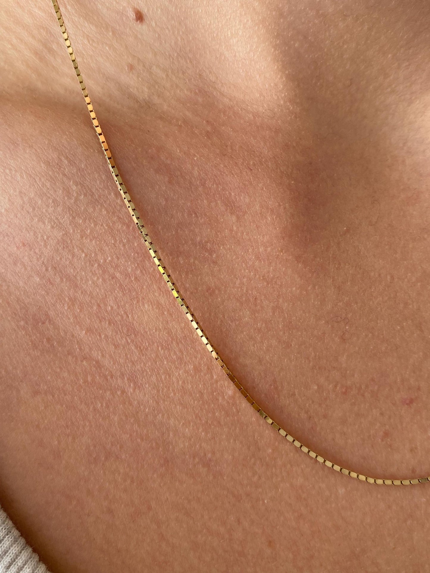Vintage Solid 14k Yellow Gold Box Chain Necklace - 19 inches