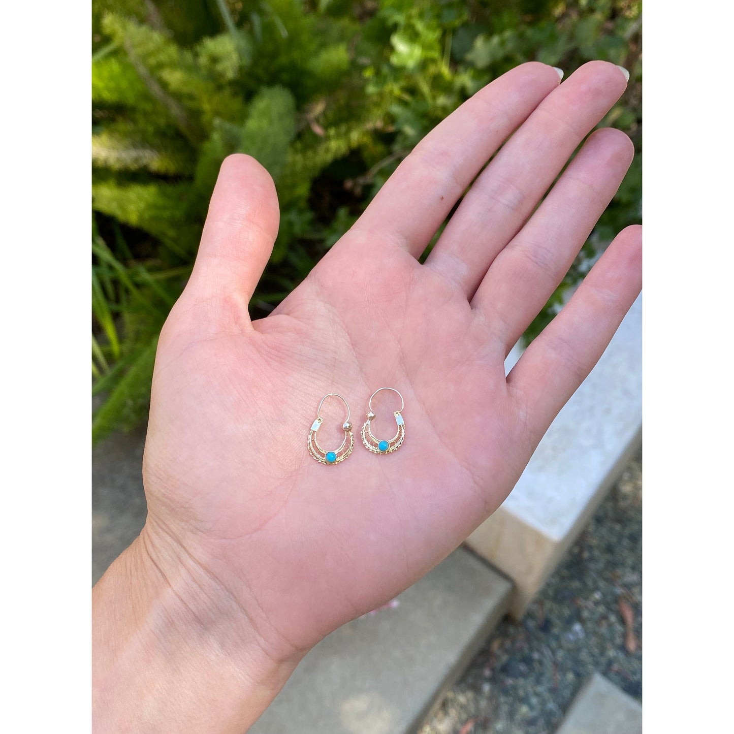 Vintage Solid 9k Yellow Gold Tiny Turquoise Filigree Hoop Earrings