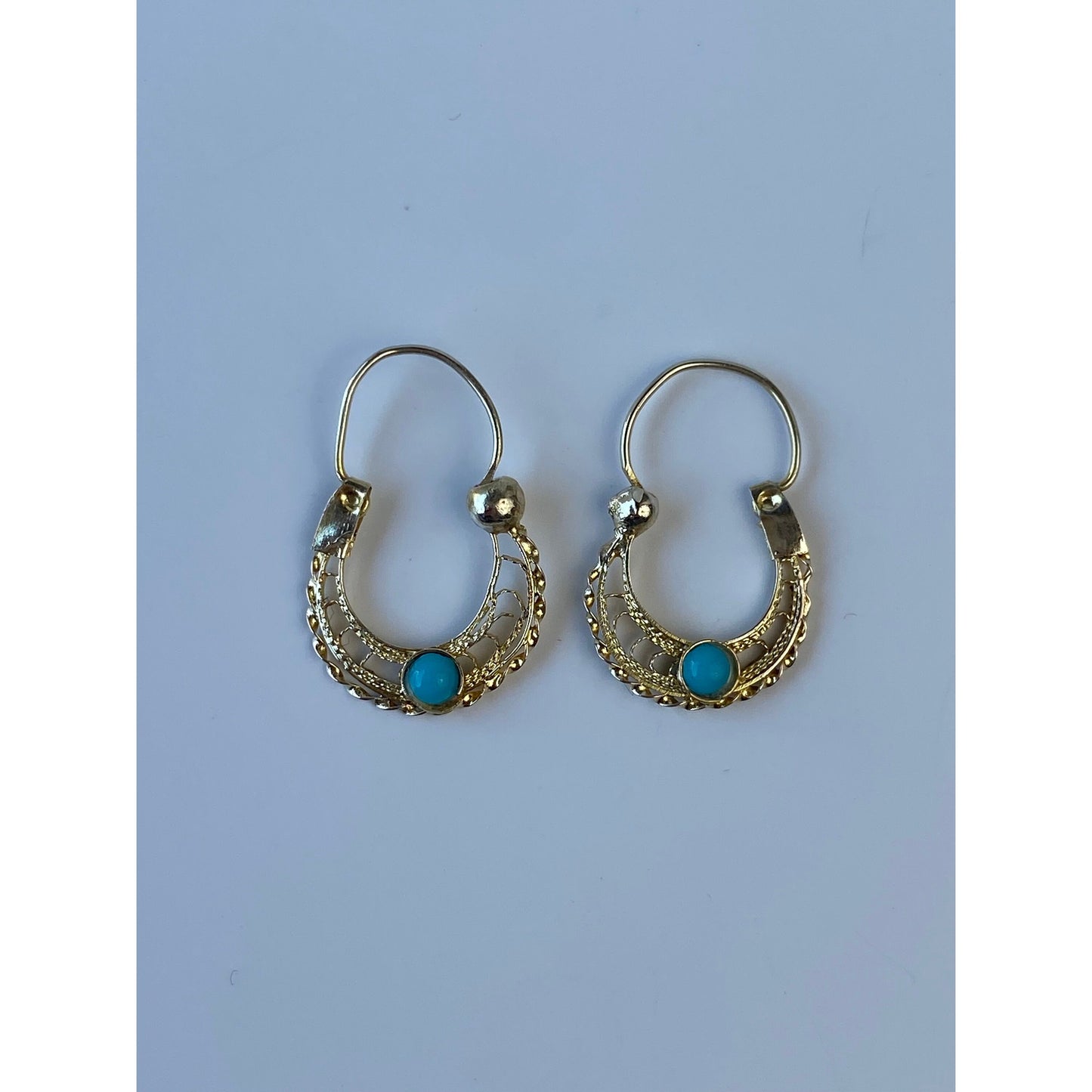 Vintage Solid 9k Yellow Gold Tiny Turquoise Filigree Hoop Earrings