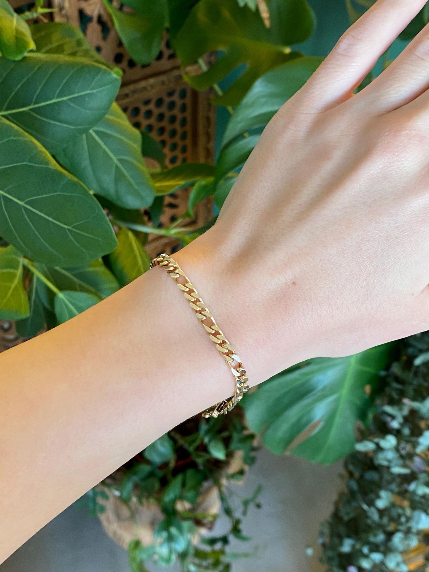 Vintage Solid 14k Yellow Gold Curb Chain Bracelet - 6.75 inches