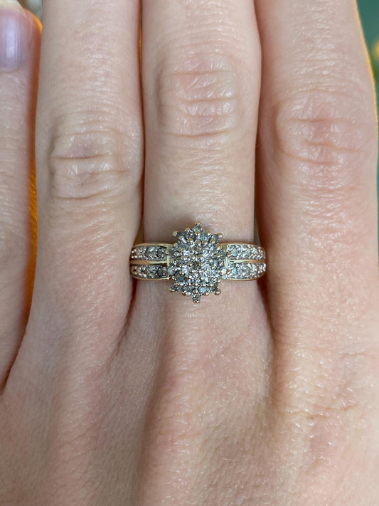 Vintage Solid 10k Yellow Gold Diamond Cluster Ring - Size 7.75