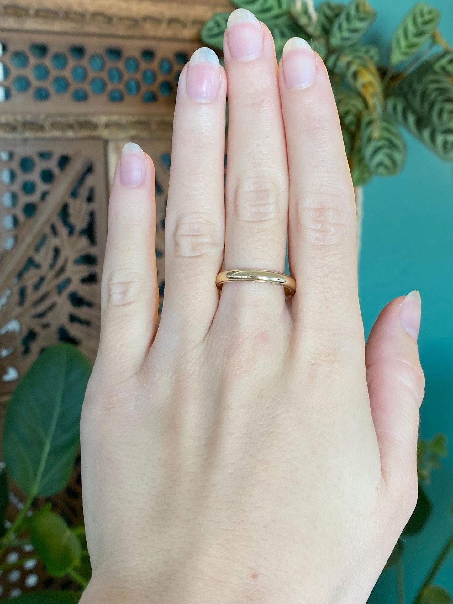 Vintage Solid 14k Yellow Gold Lined Ring Band - Size 10.25