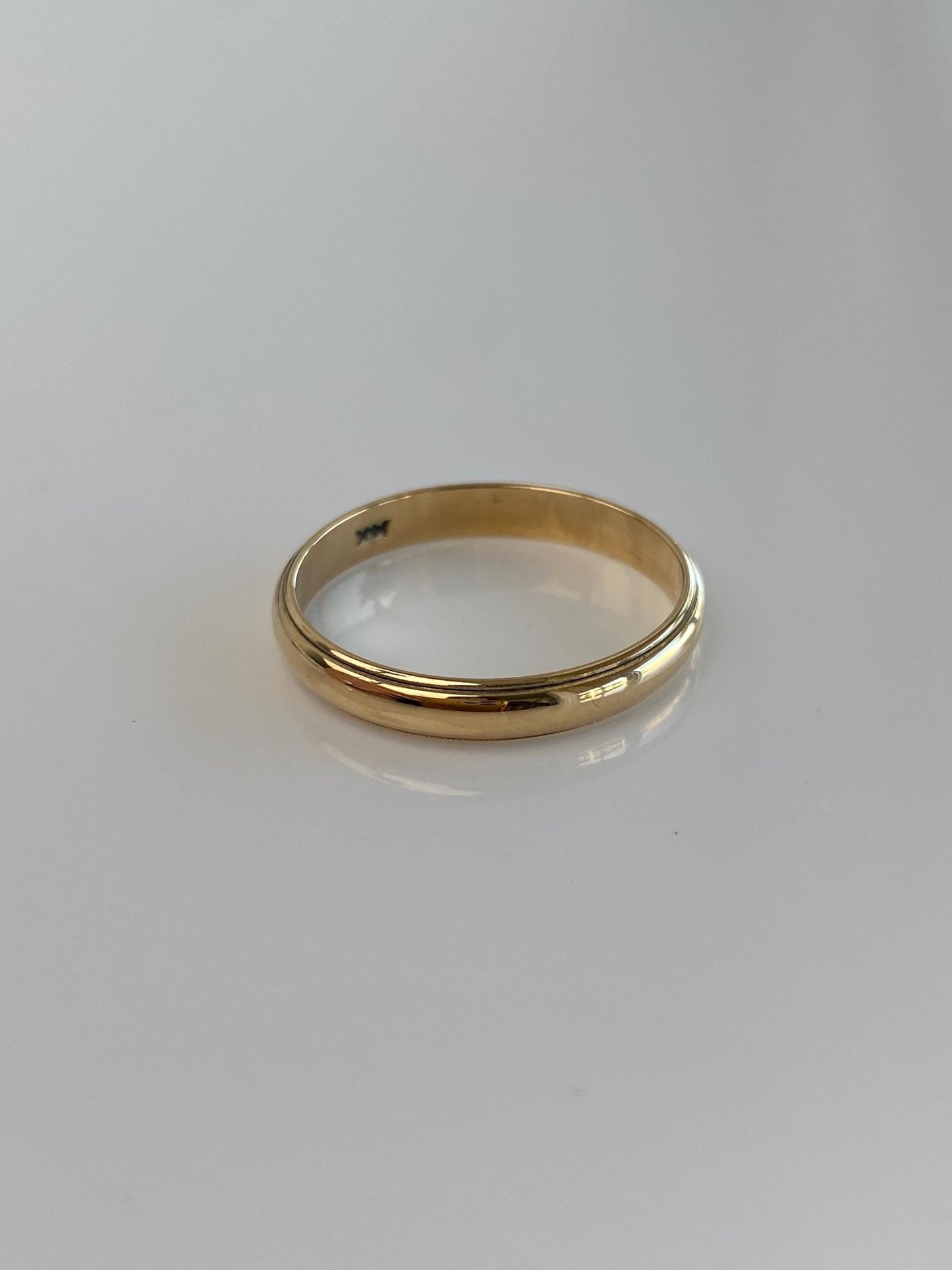 Vintage Solid 14k Yellow Gold Lined Ring Band - Size 10.25