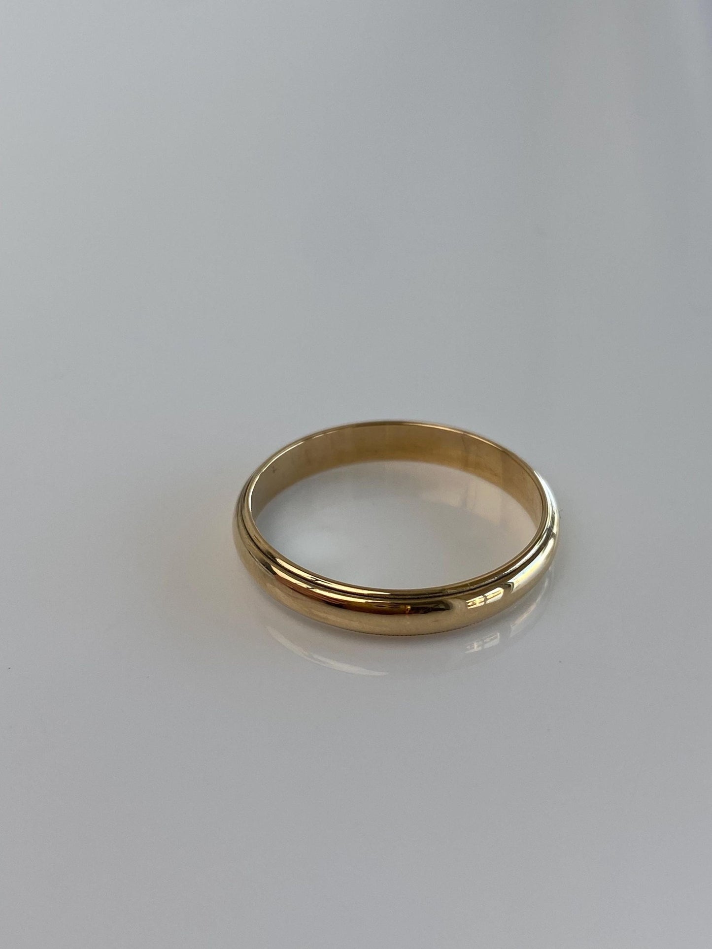 Vintage Solid 14k Yellow Gold Lined Ring Band - Size 10.25