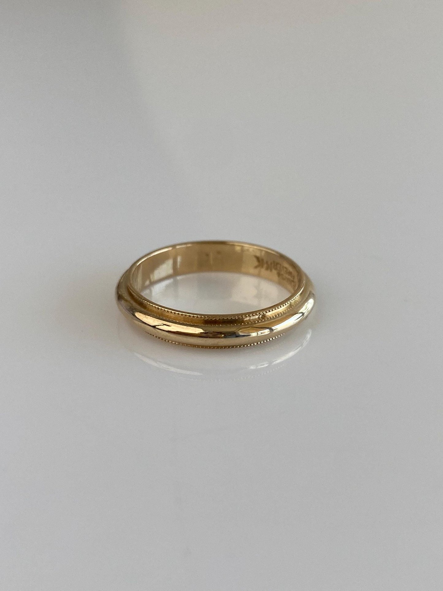 Vintage Solid 14k Yellow Gold Milgrain Ring Band - Size 7.25