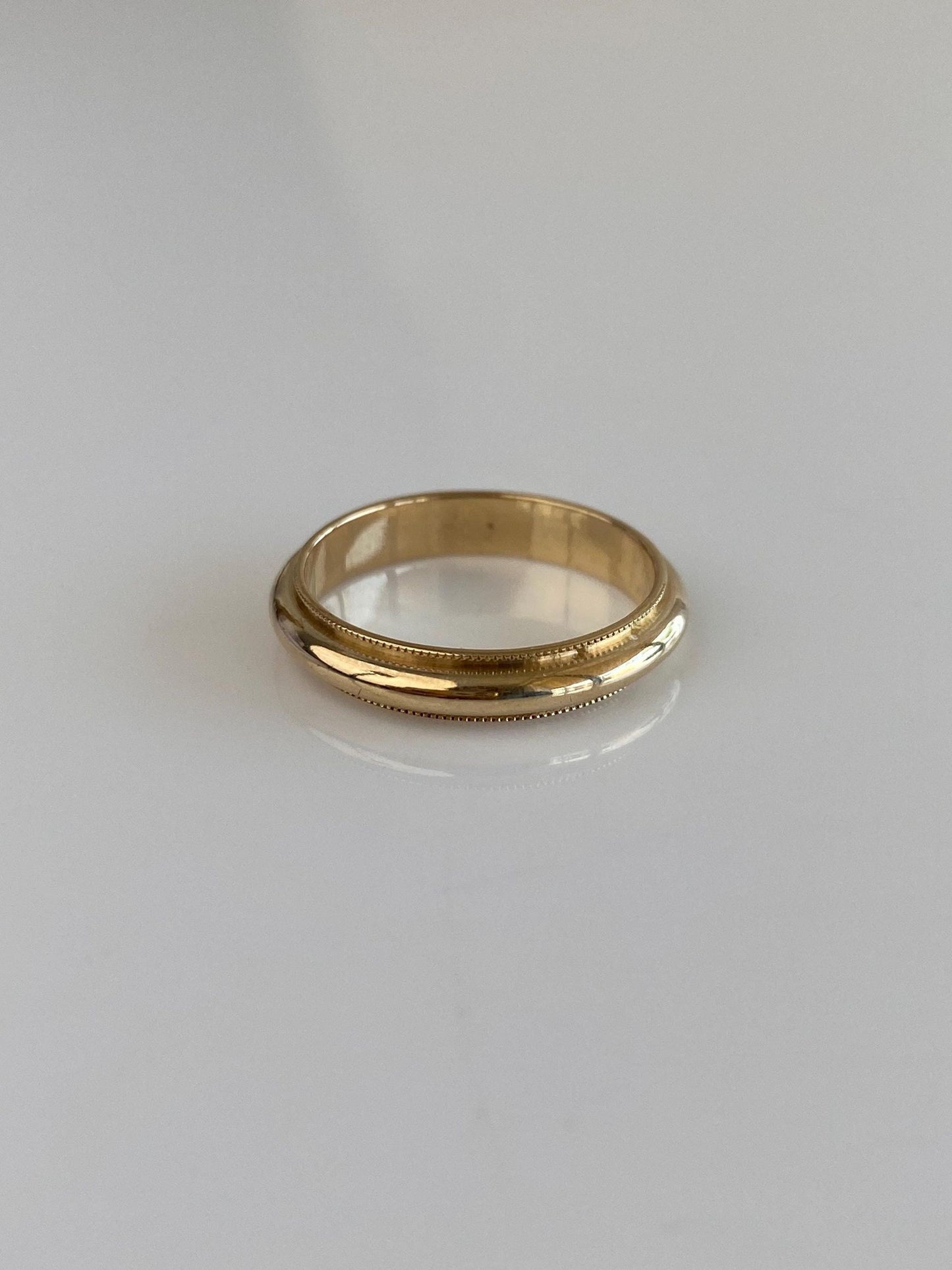 Vintage Solid 14k Yellow Gold Milgrain Ring Band - Size 7.25