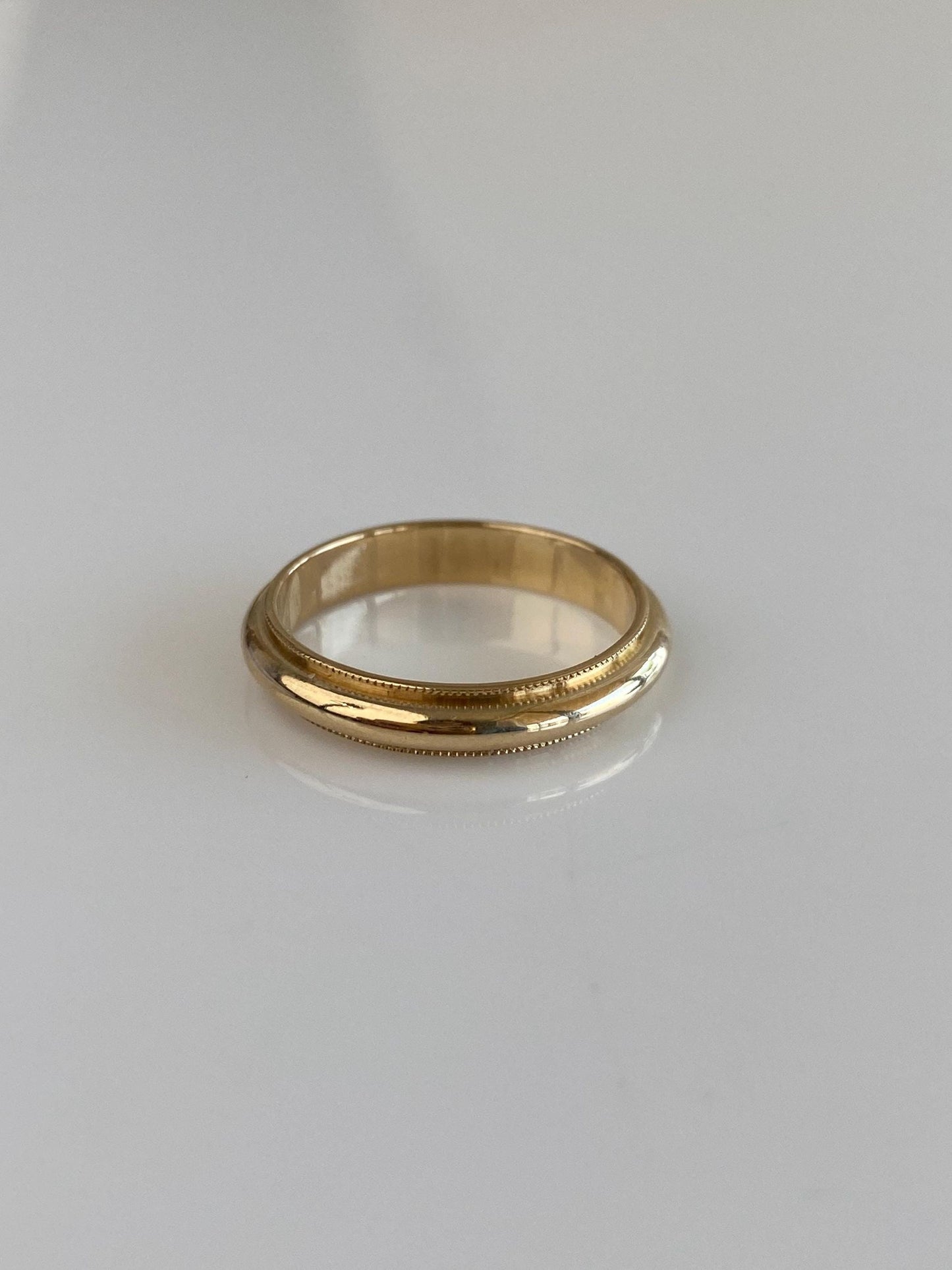Vintage Solid 14k Yellow Gold Milgrain Ring Band - Size 7.25