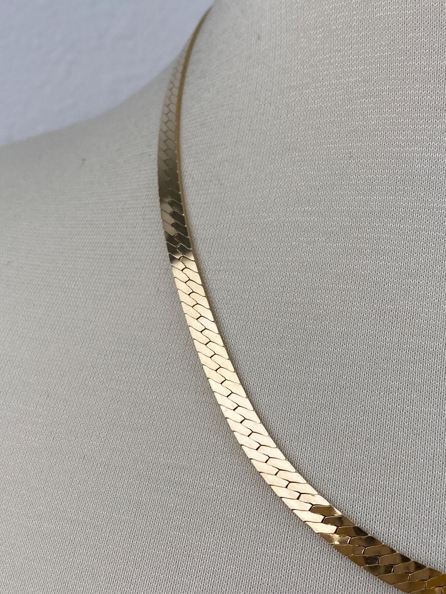 Vintage Solid 14k Yellow Gold Chunky Herringbone Chain Necklace - 20 inches