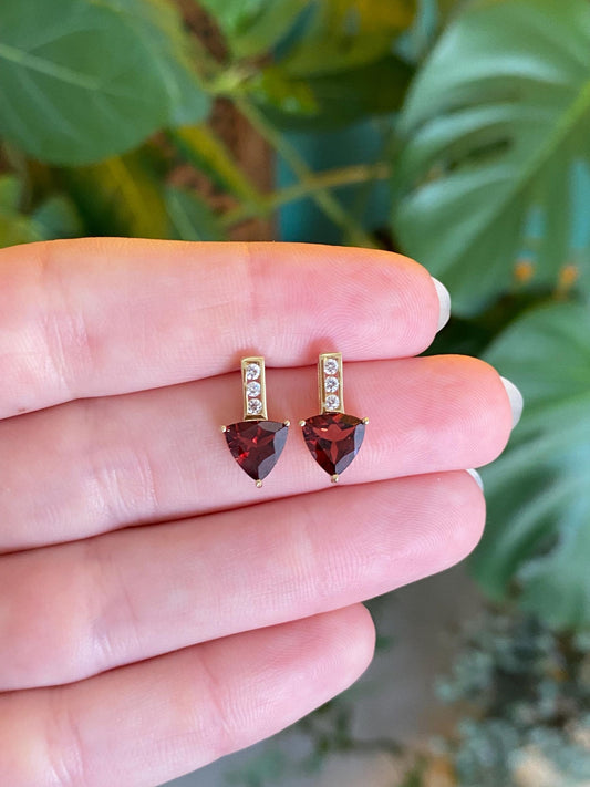 Vintage Solid 14k Yellow Gold Clear & Red Cubic Zirconia Stud Earrings