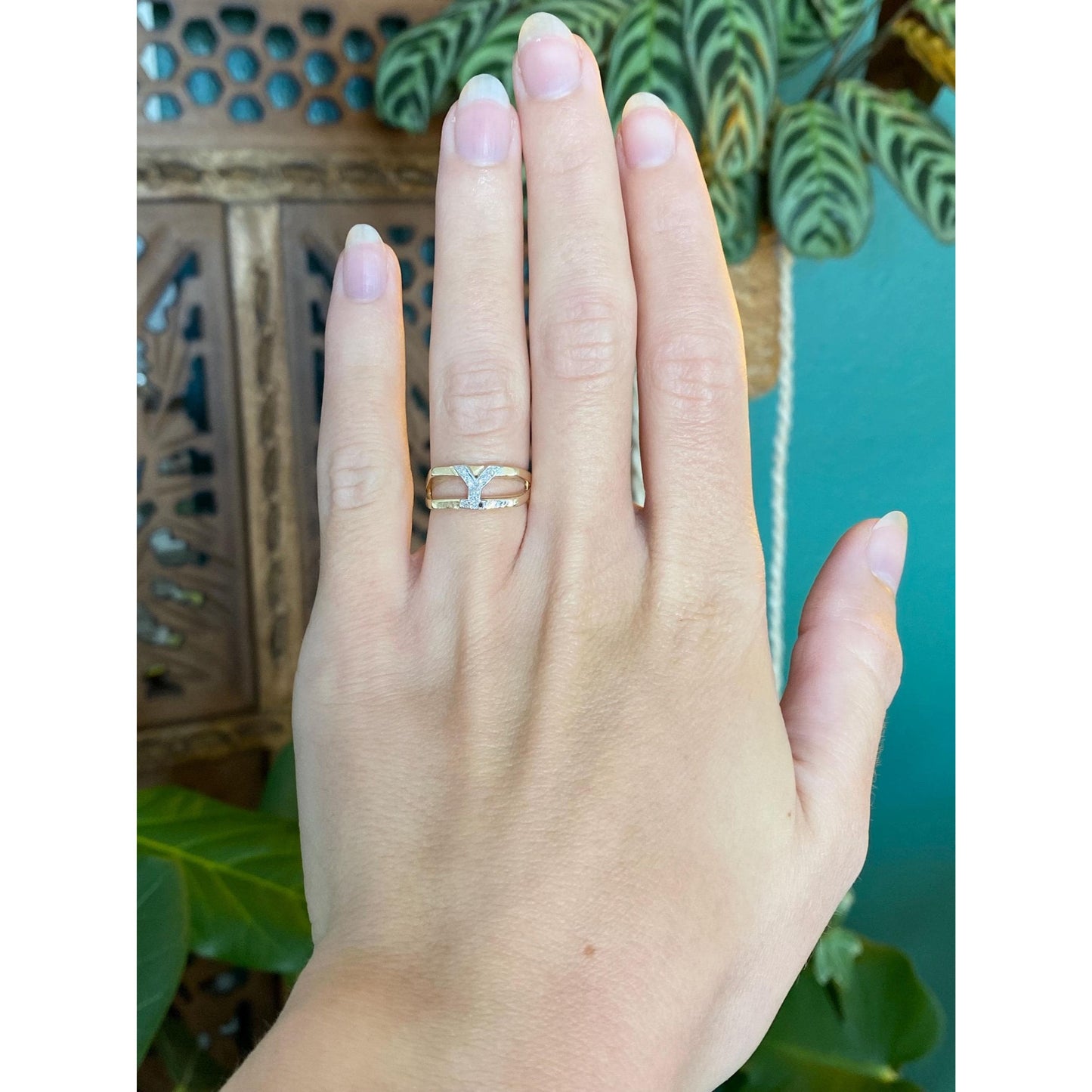 Vintage Solid 14k White & Yellow Gold Diamond Initial 'Y' Ring Band - Size 4.5