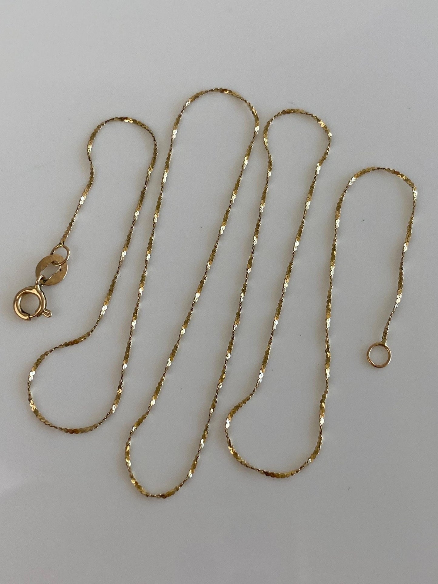 Vintage Solid 14k Yellow Gold Dainty Twisted Serpentine Chain Necklace - 16 inches